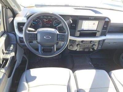 2026 Ford Super Duty F-350 DRW XL