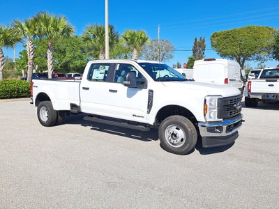 2026 Ford Super Duty F-350 DRW XL