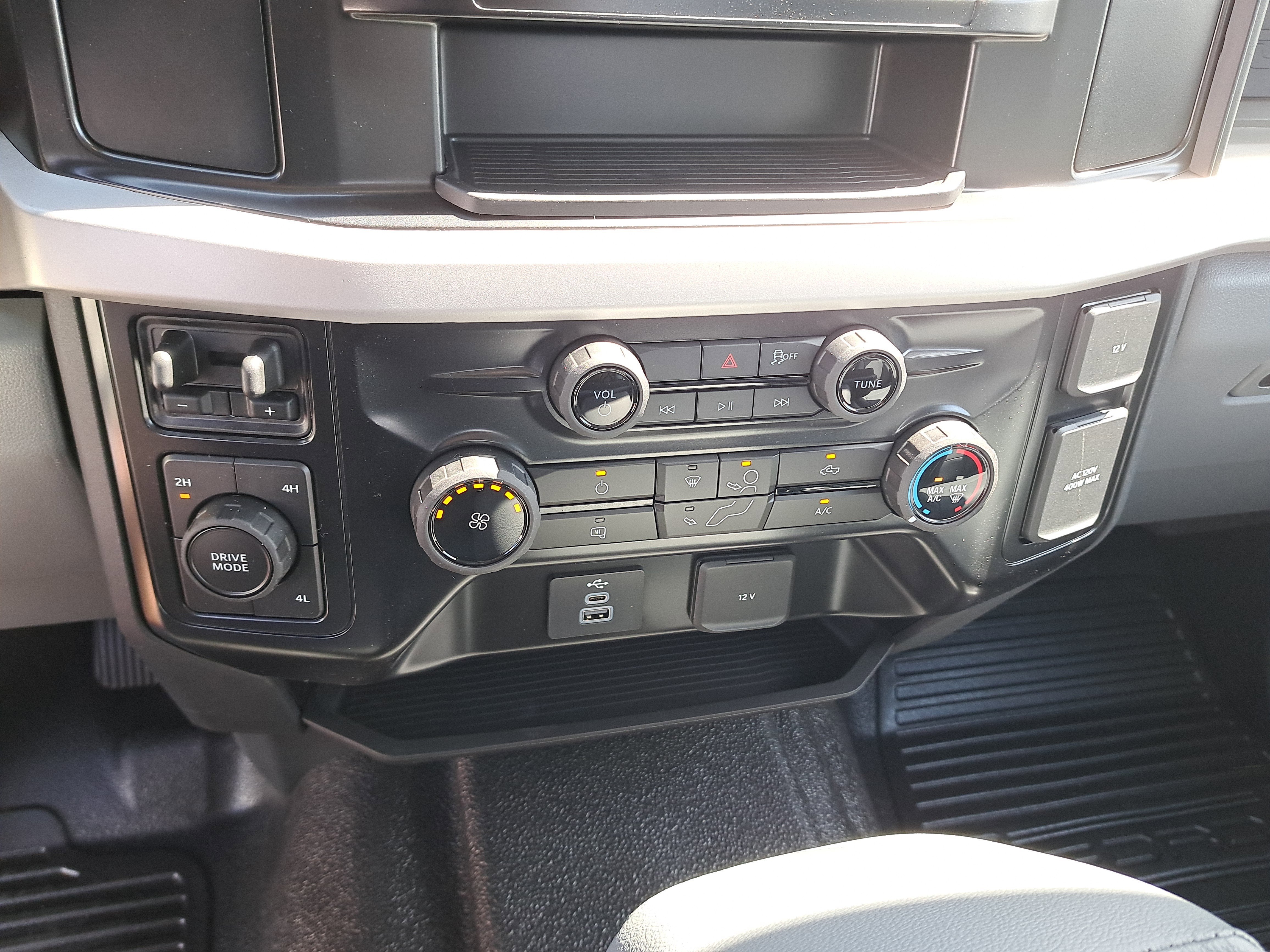 2026 Ford Super Duty F-350 DRW XL