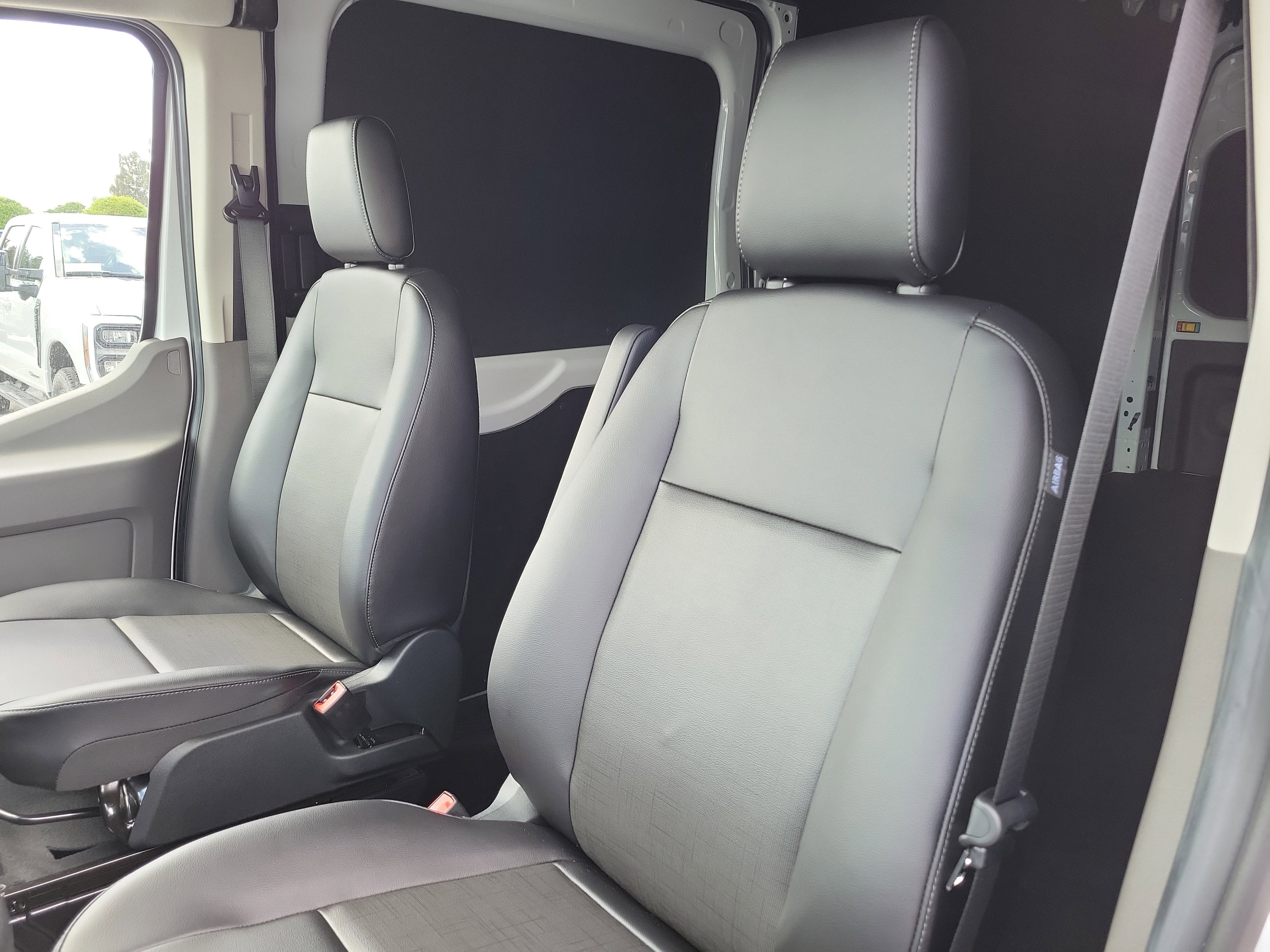 2026 Ford Transit Cargo Van Base