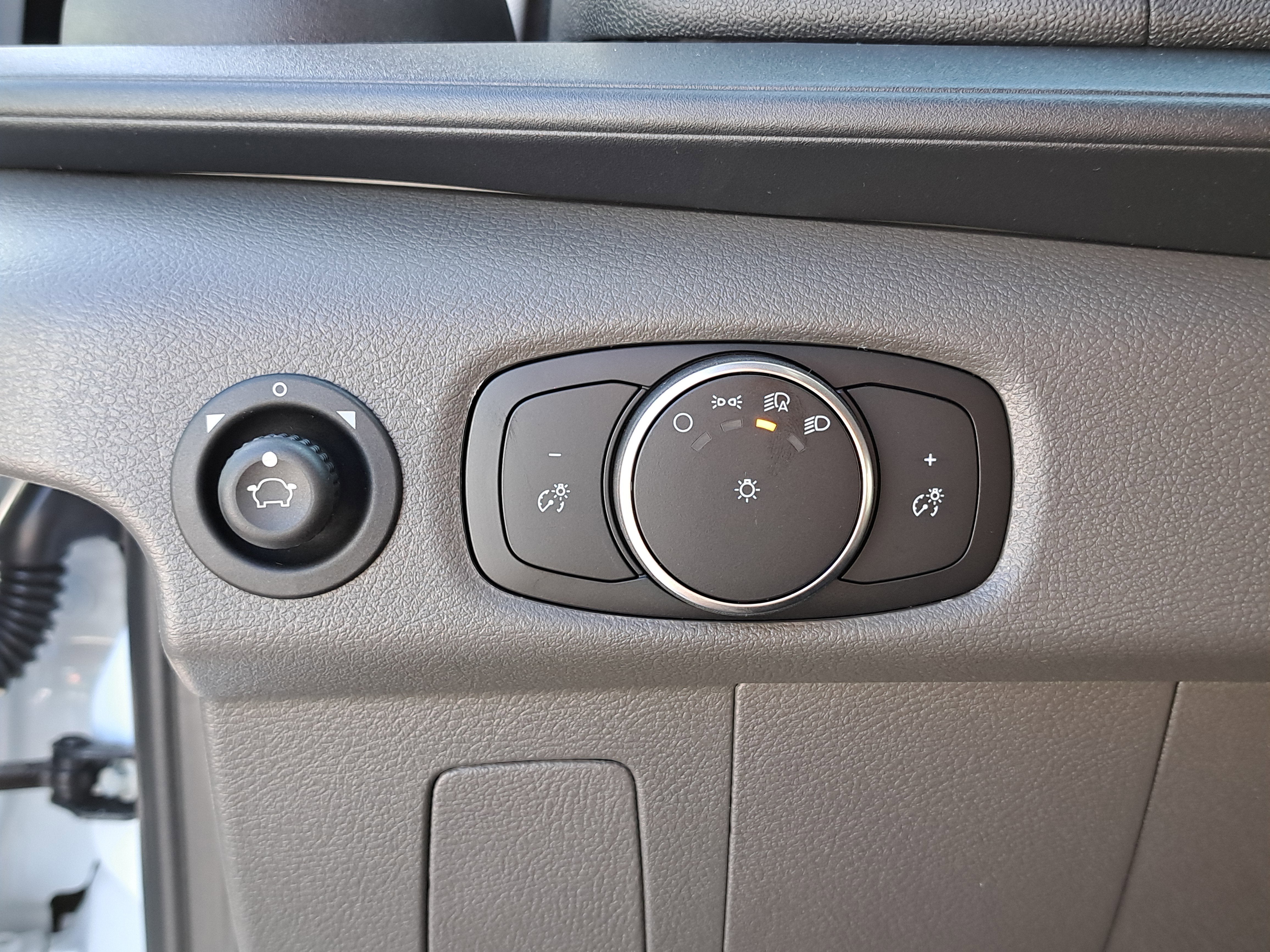 2026 Ford Transit Cargo Van Base