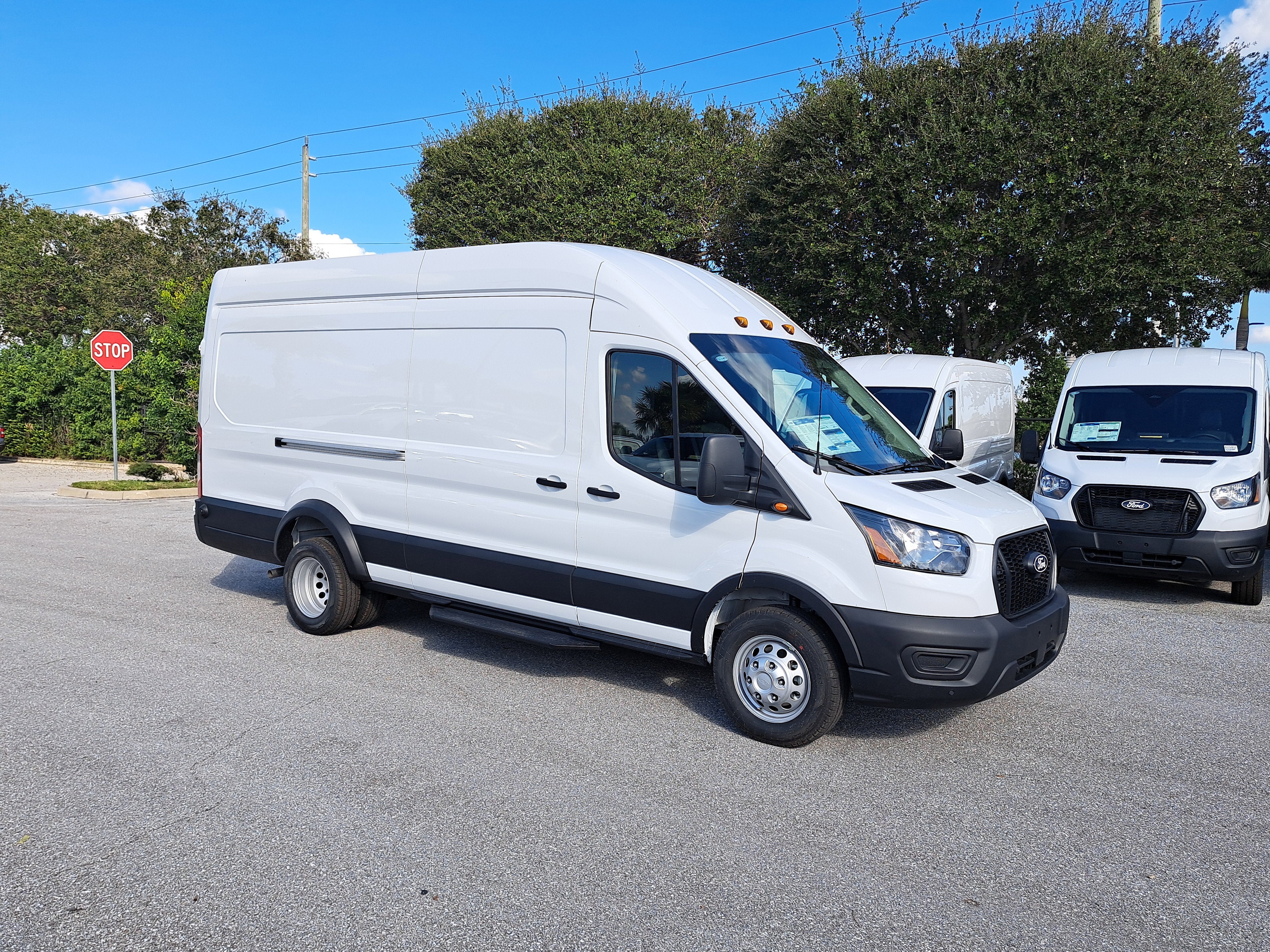 2026 Ford Transit Cargo Van Base