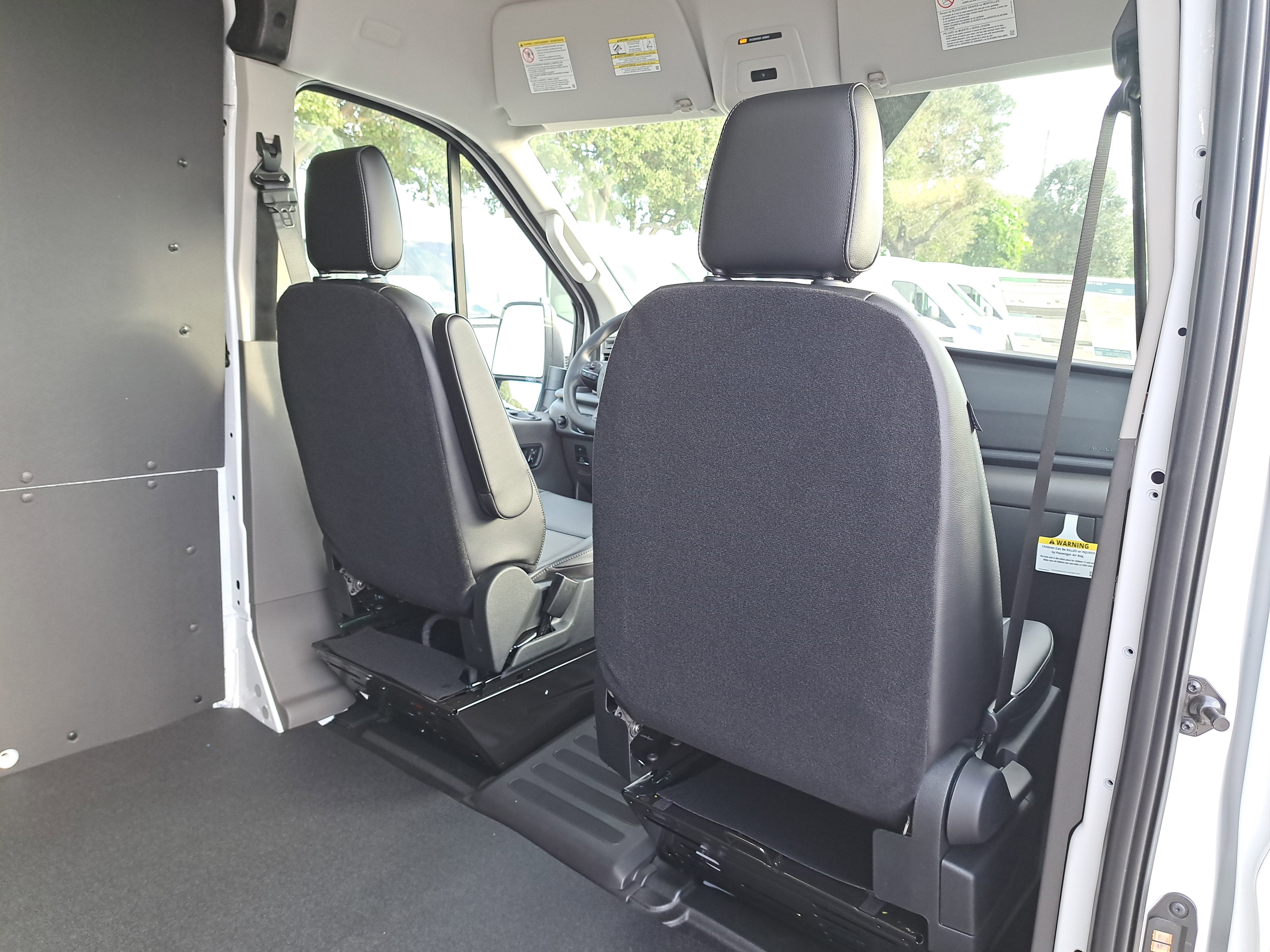 2026 Ford Transit Cargo Van T-250 148" Med Rf 9150 GVWR RWD