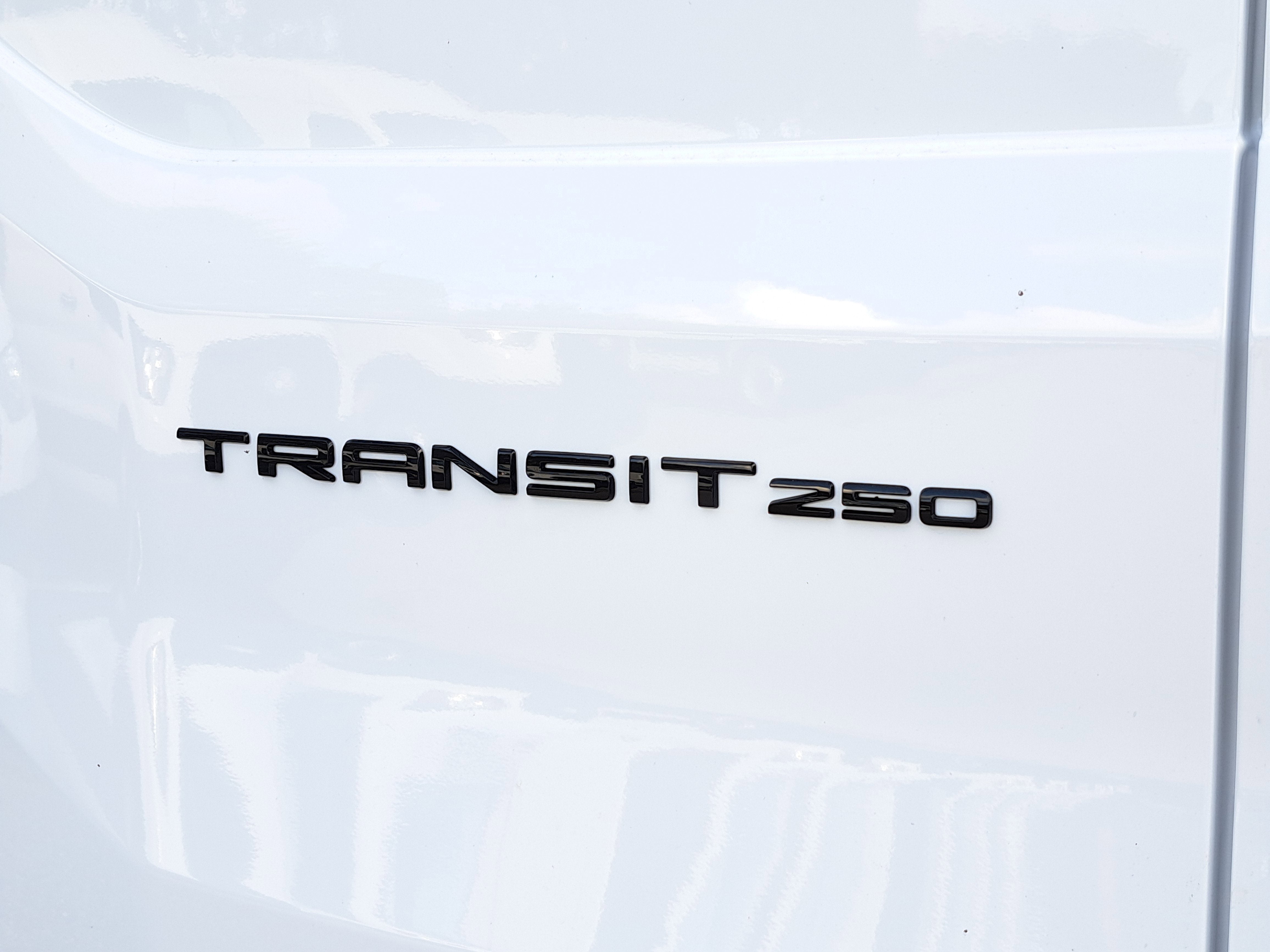 2026 Ford Transit Cargo Van T-250 148" Med Rf 9150 GVWR RWD