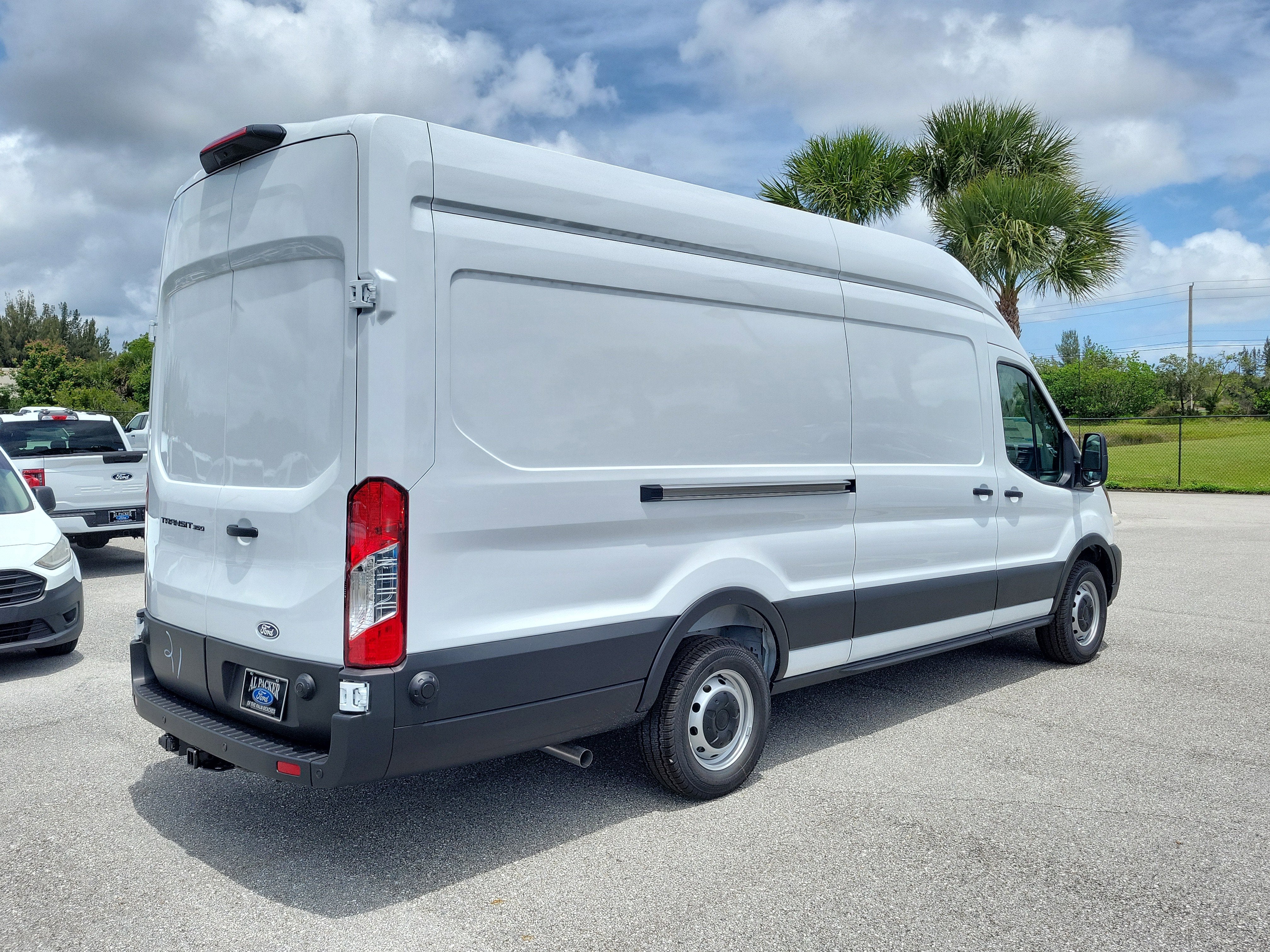 2026 Ford Transit Cargo Van Base