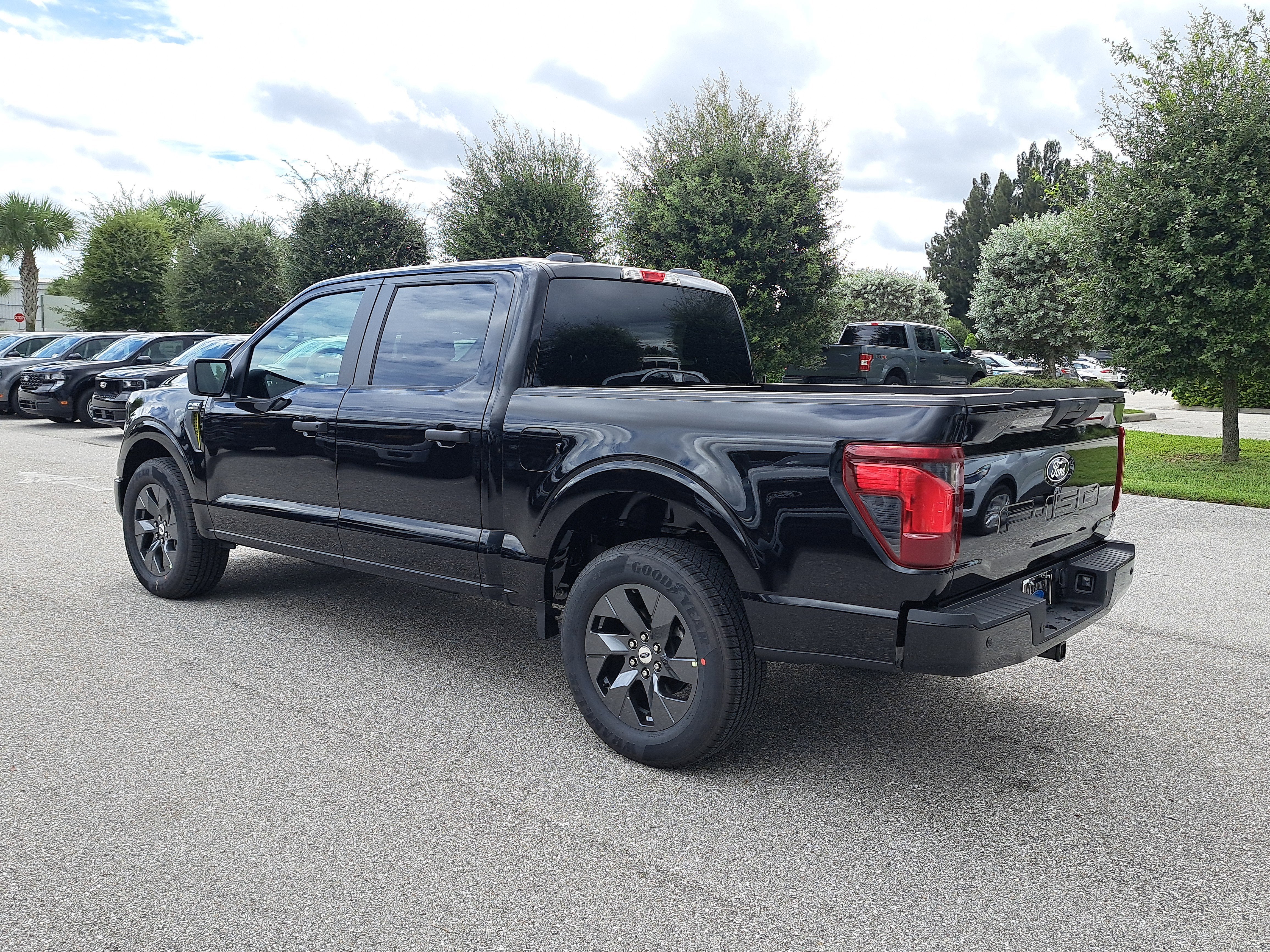 2025 Ford F-150 STX