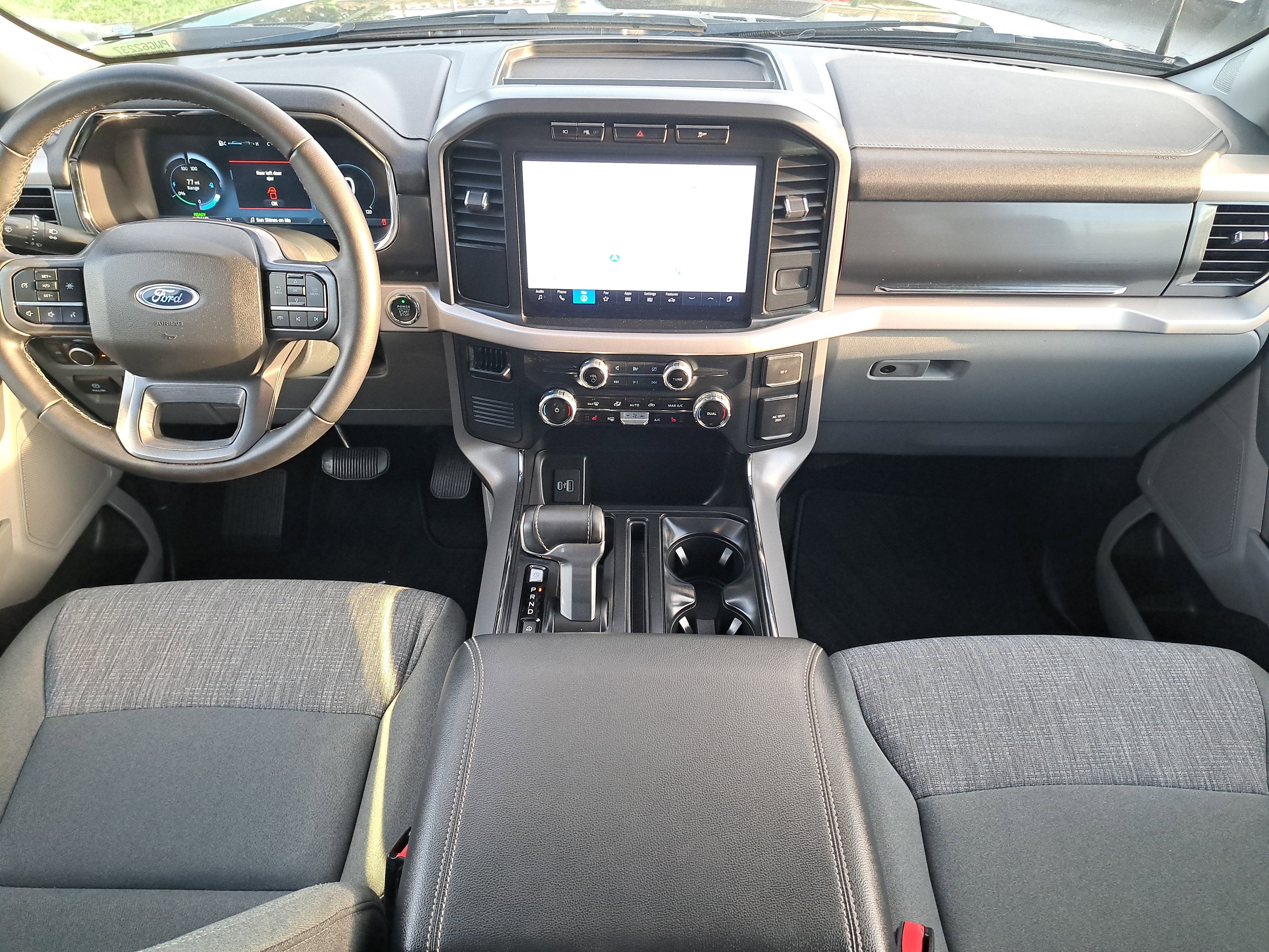 2023 Ford F-150 Lightning XLT