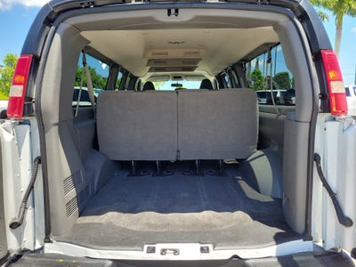 2017 Chevrolet Express Passenger LT
