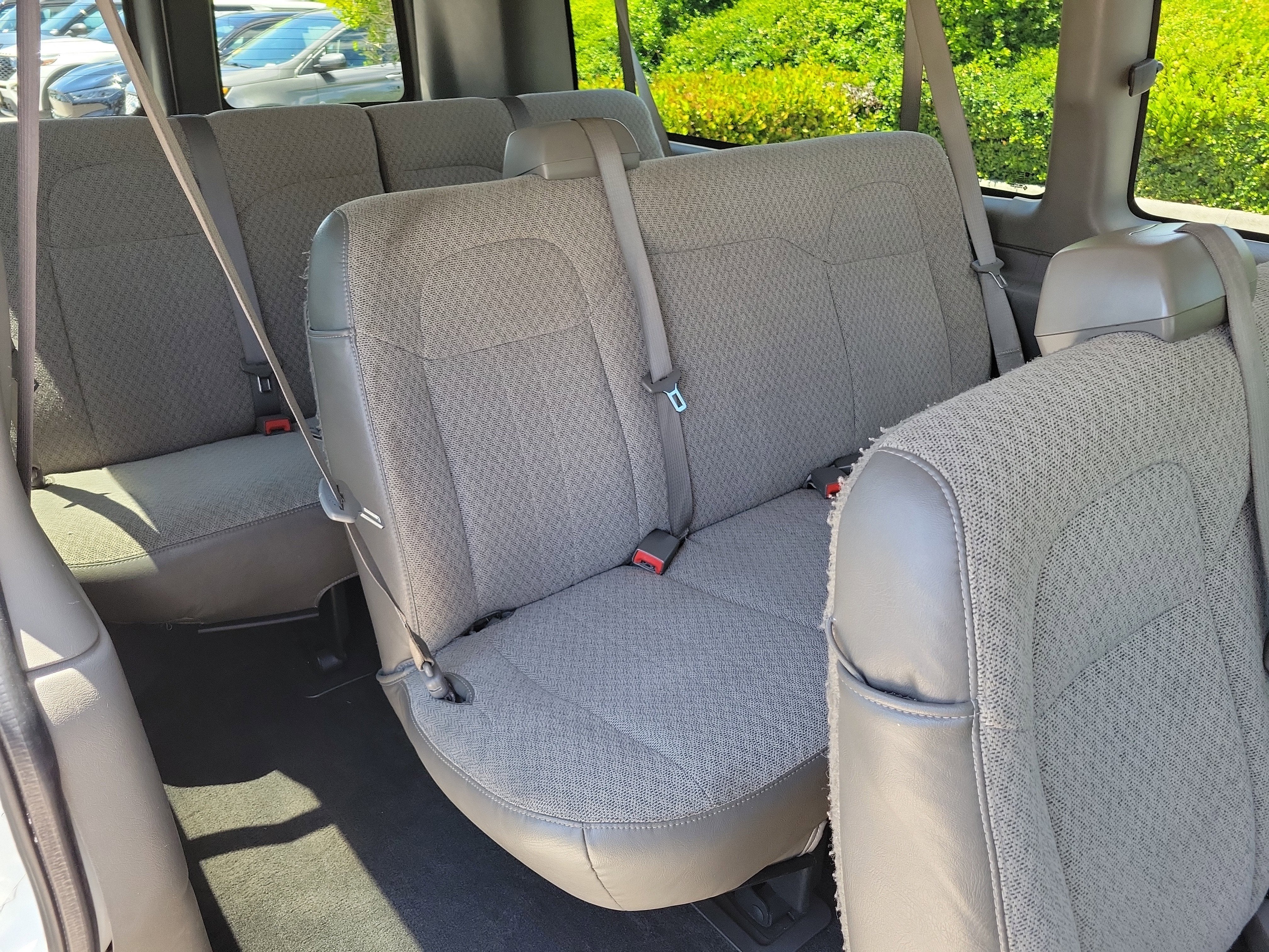 2017 Chevrolet Express Passenger LT