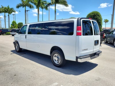 2017 Chevrolet Express Passenger LT