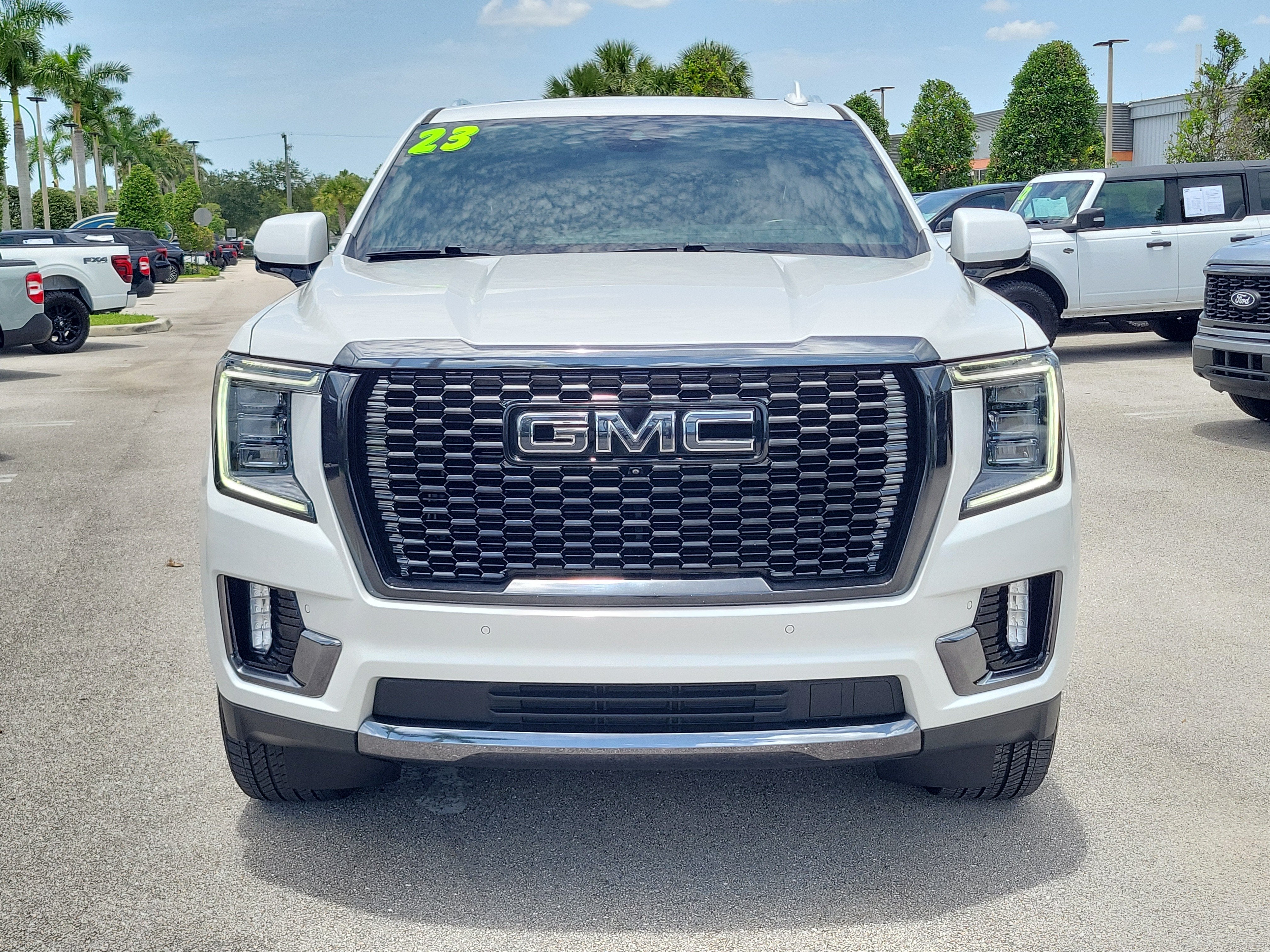 2023 GMC Yukon XL Denali Ultimate