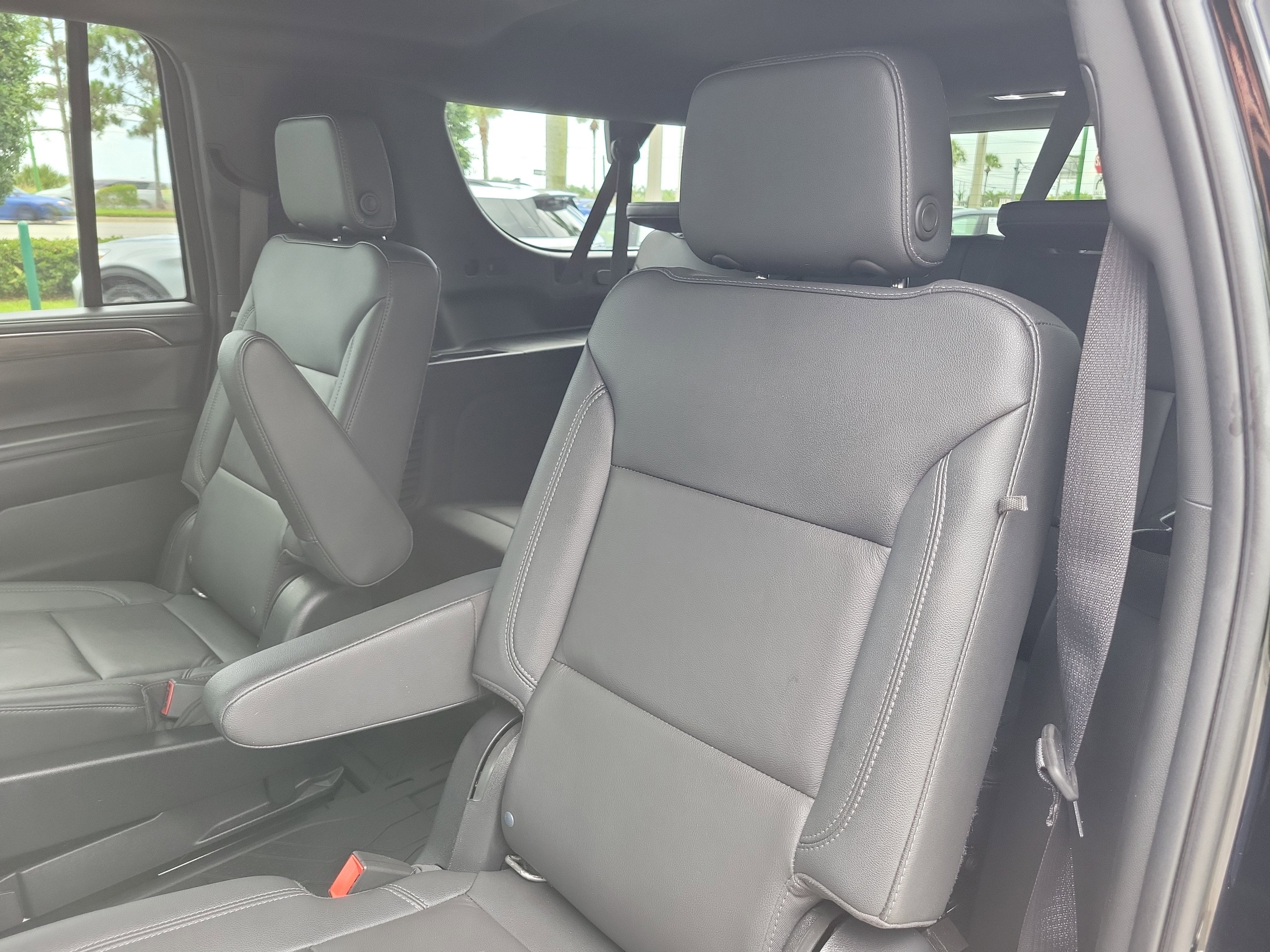 2022 Chevrolet Suburban Z71
