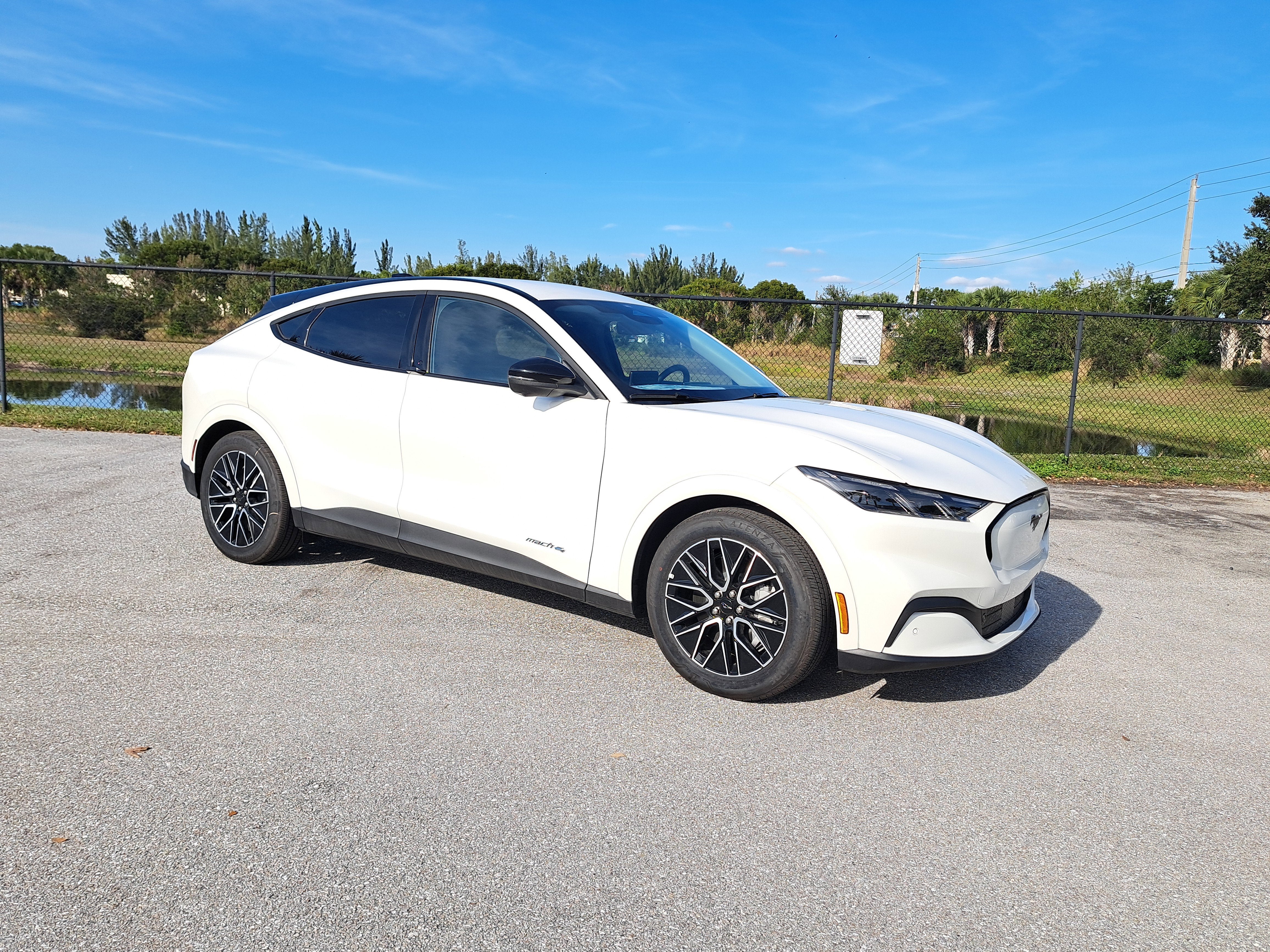 2025 Ford Mustang Mach-E Premium