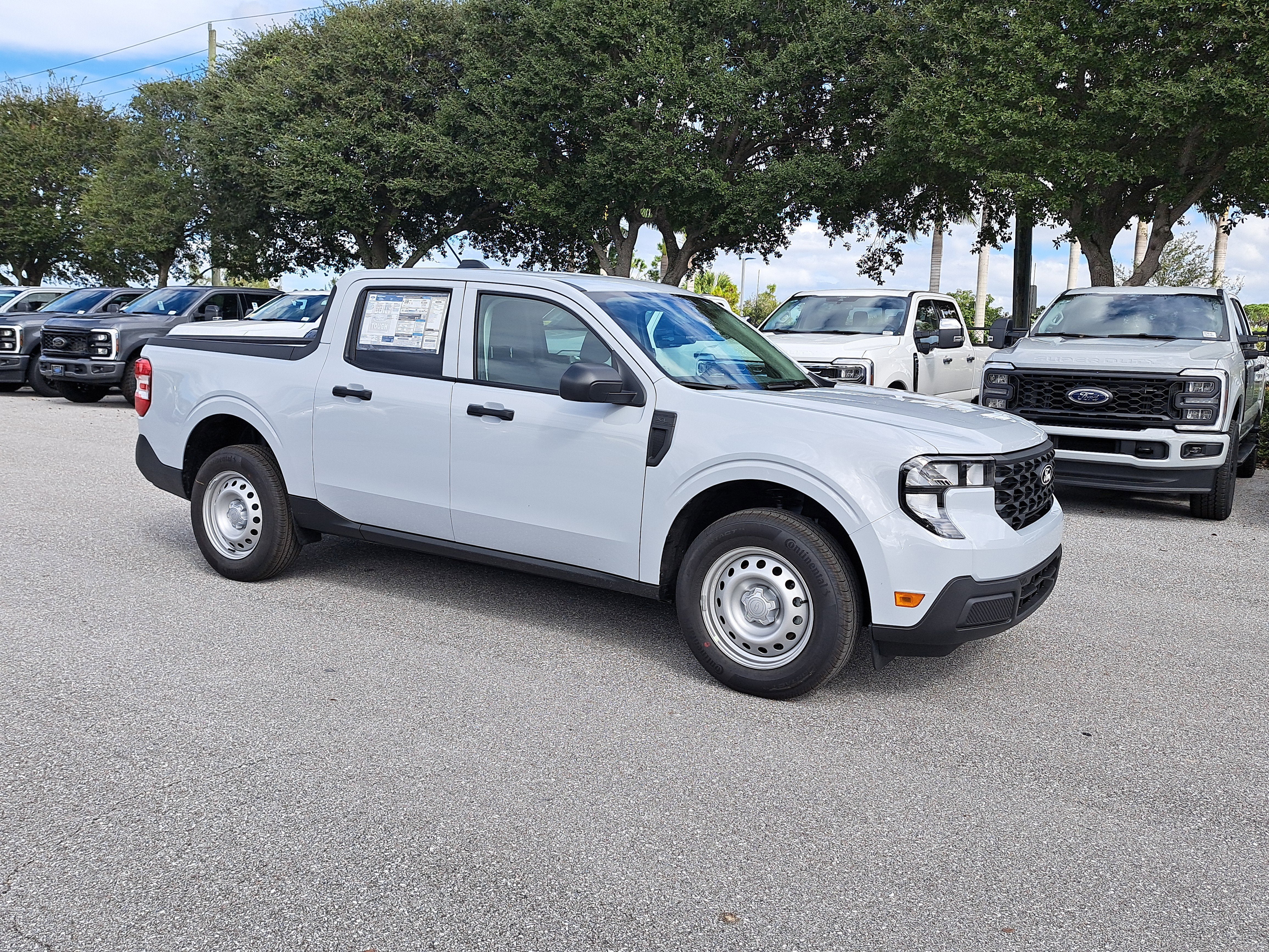 2025 Ford Maverick XL