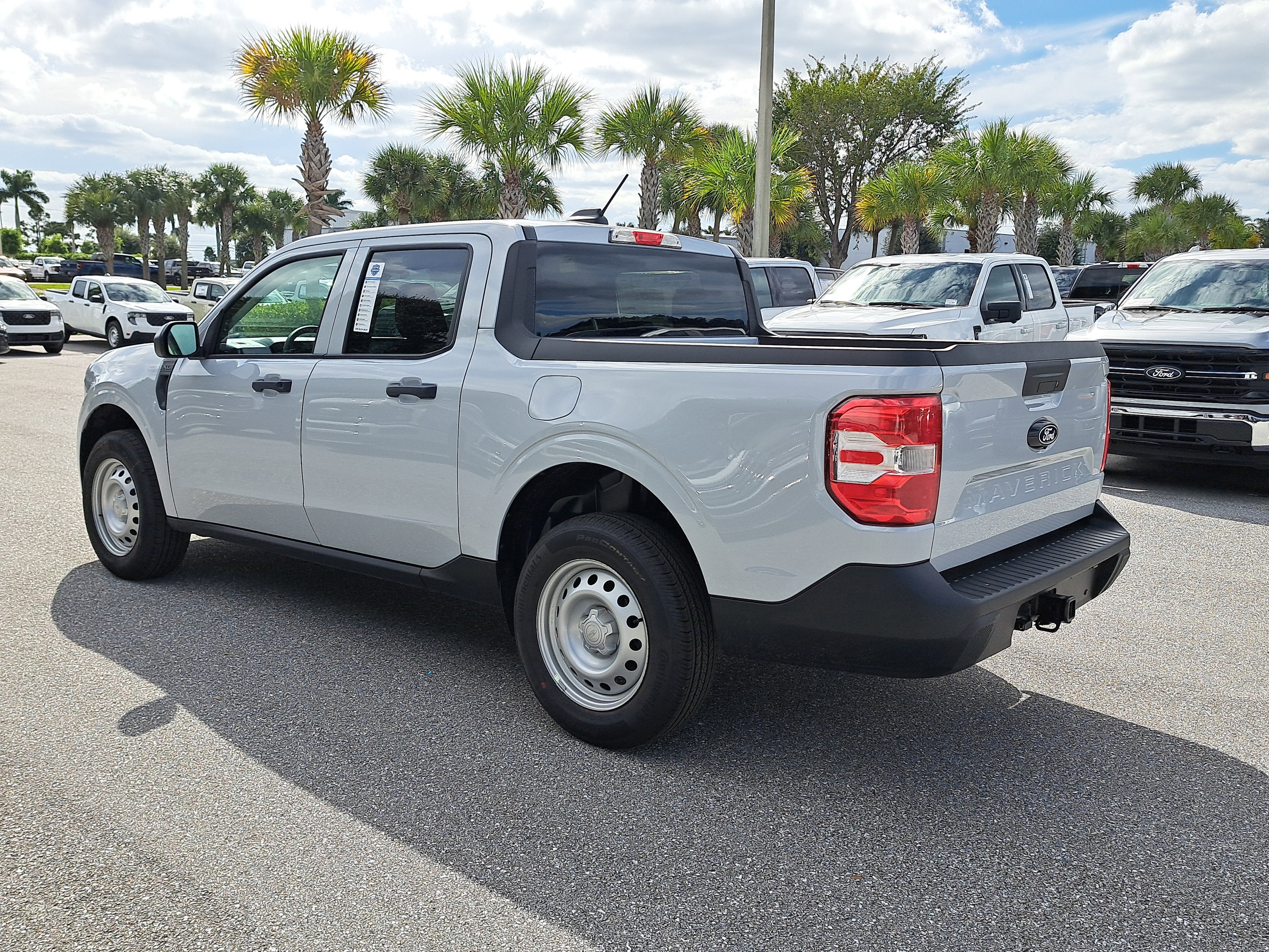 2025 Ford Maverick XL