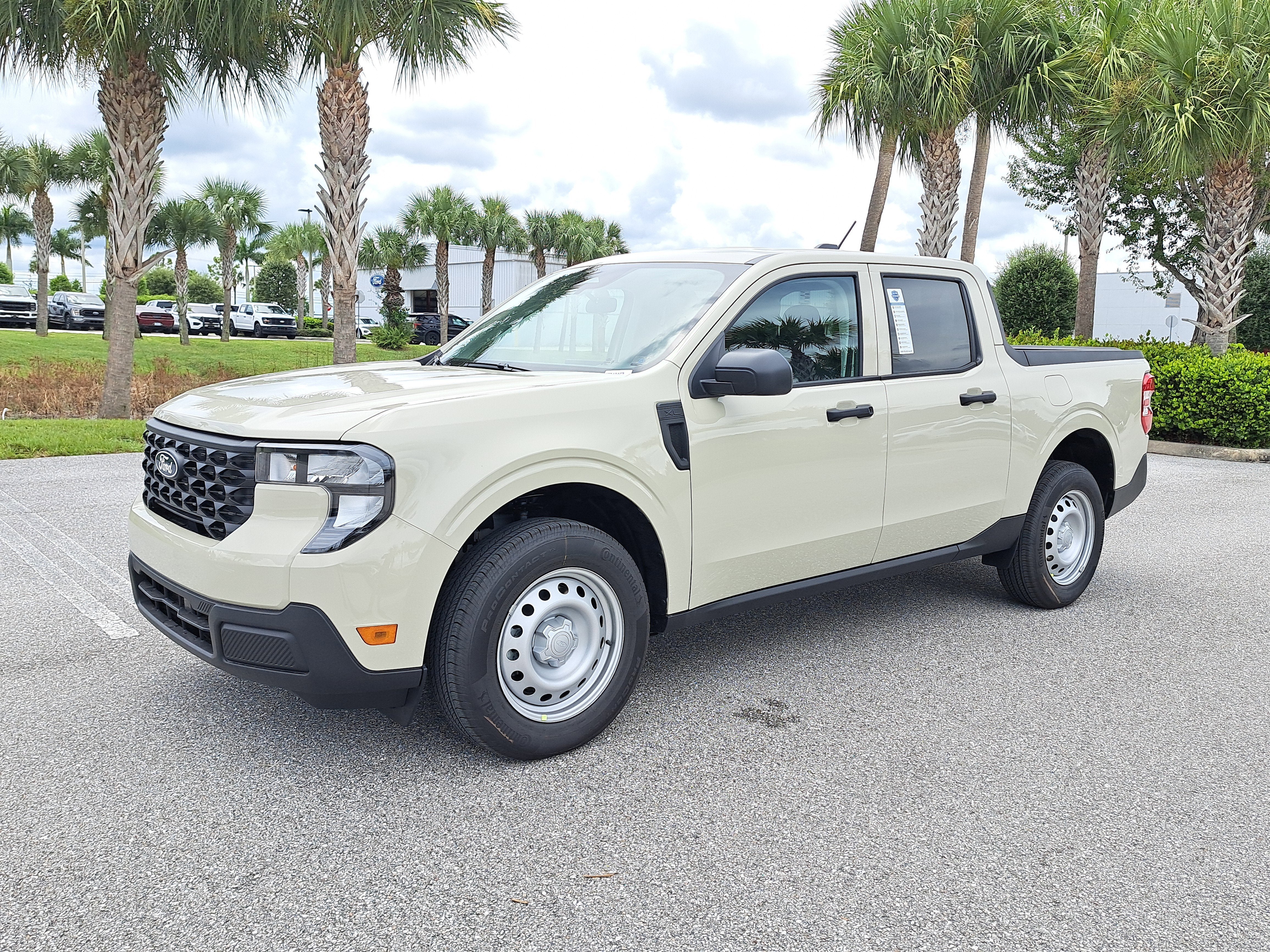 2025 Ford Maverick XL