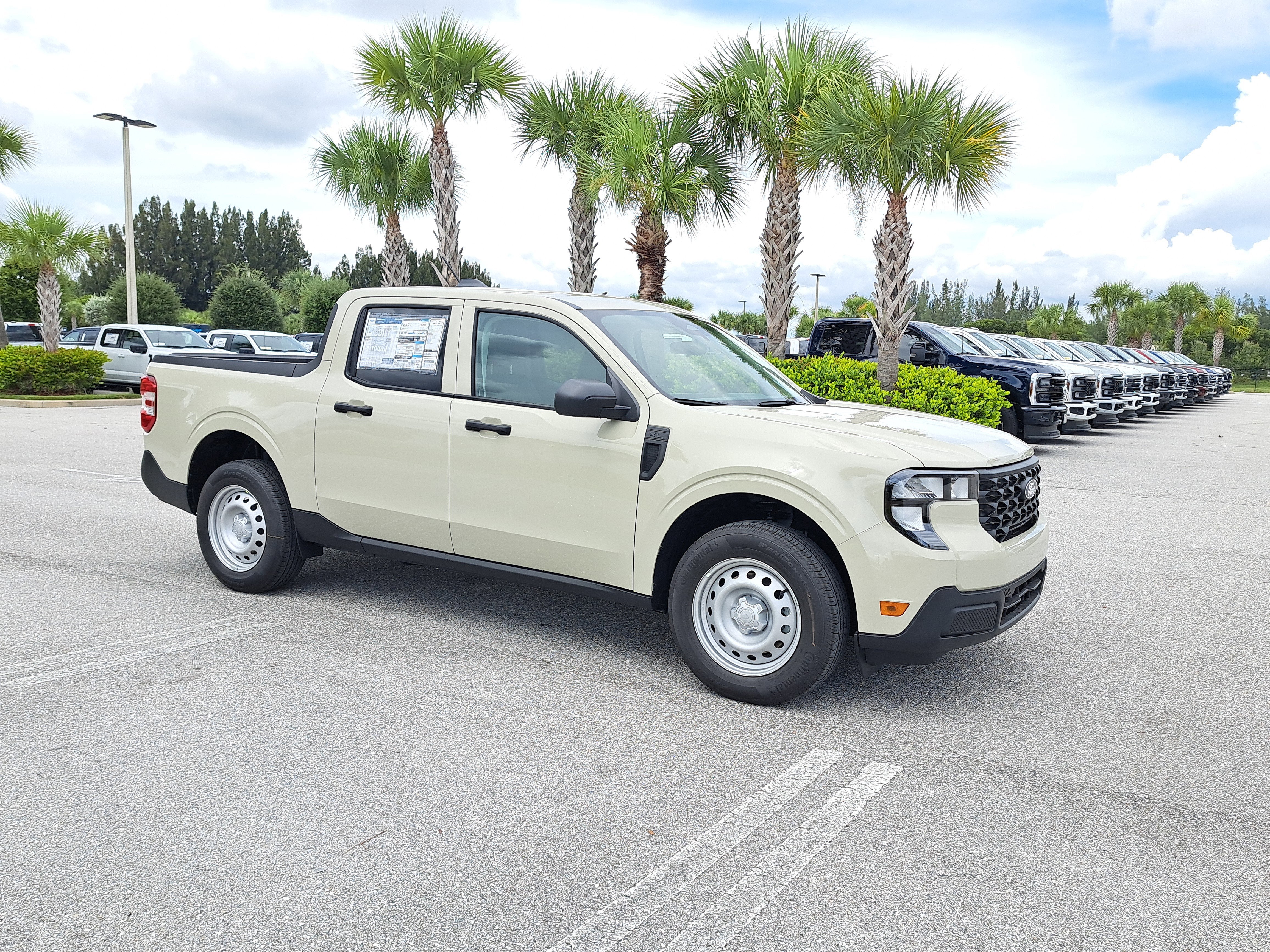 2025 Ford Maverick XL