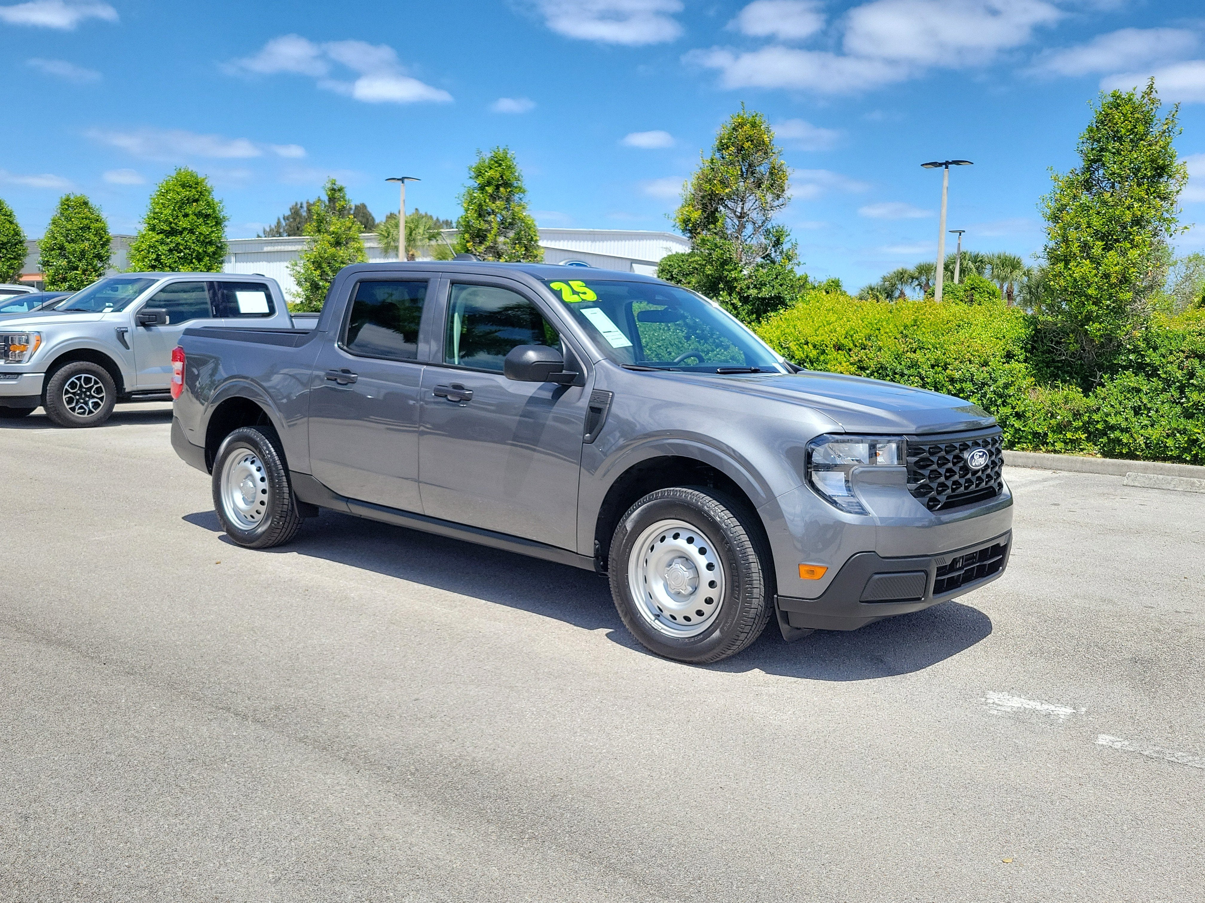 2025 Ford Maverick XL
