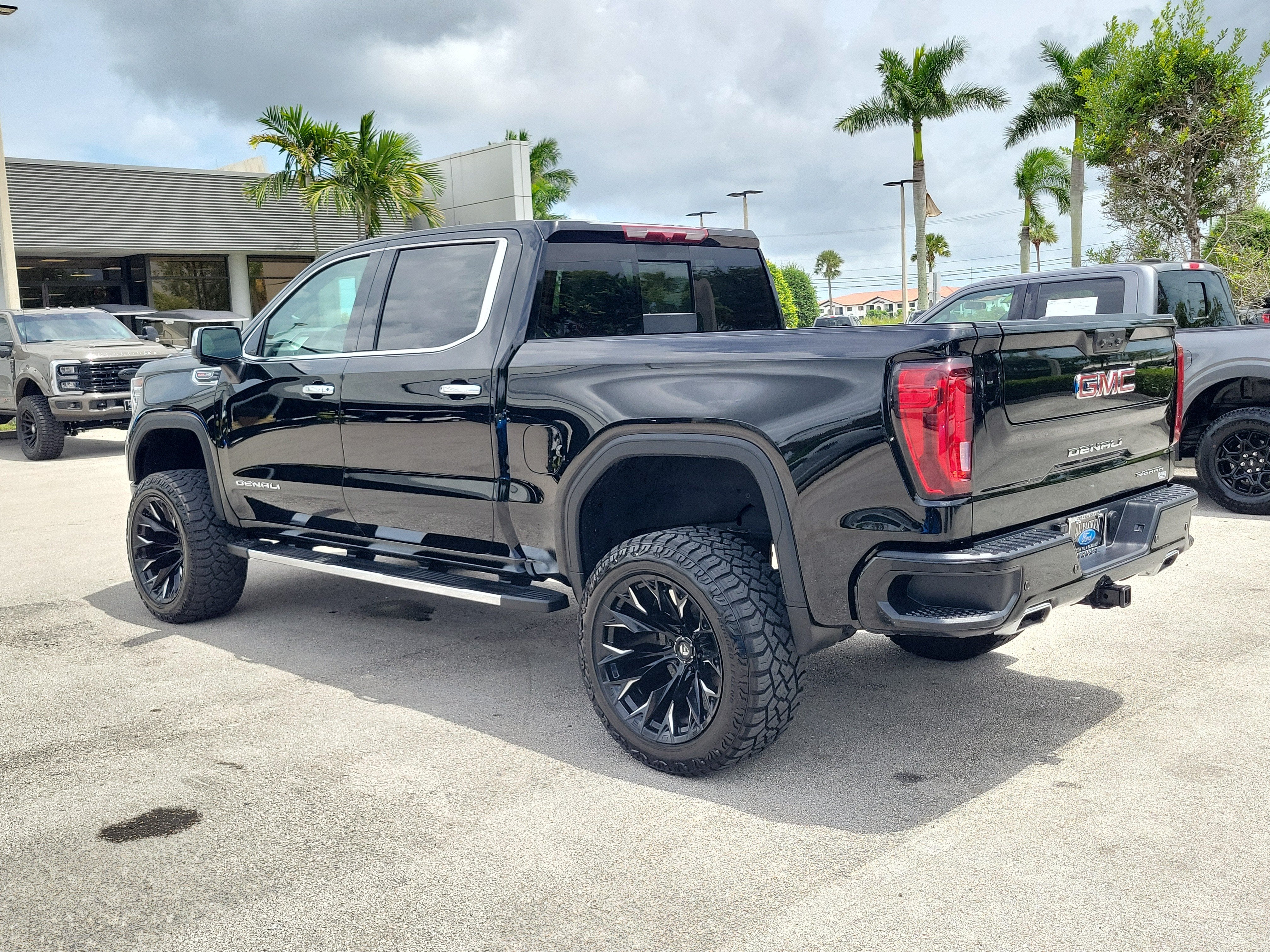 2025 GMC Sierra 1500 Denali