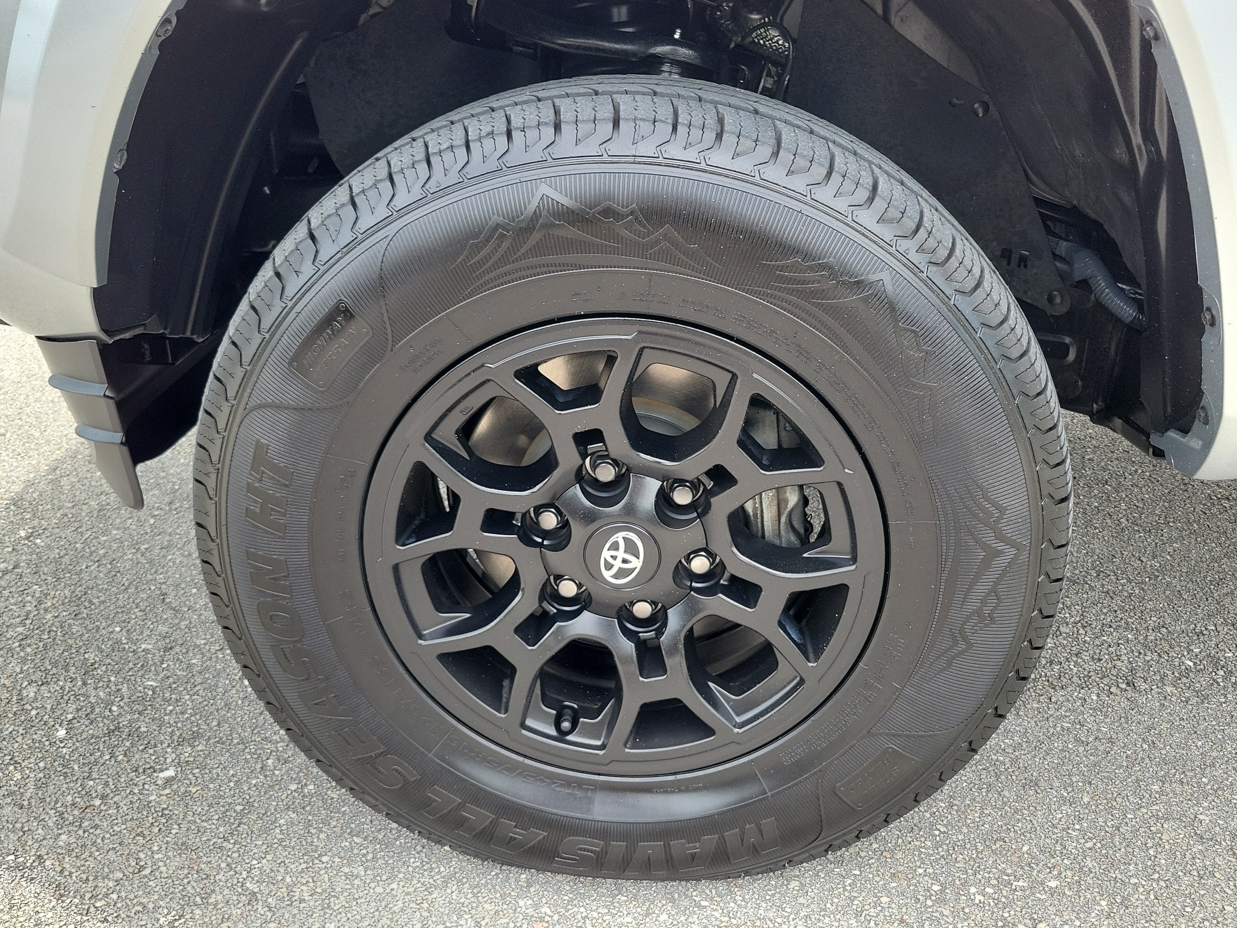 2022 Toyota Tacoma 2WD SR5