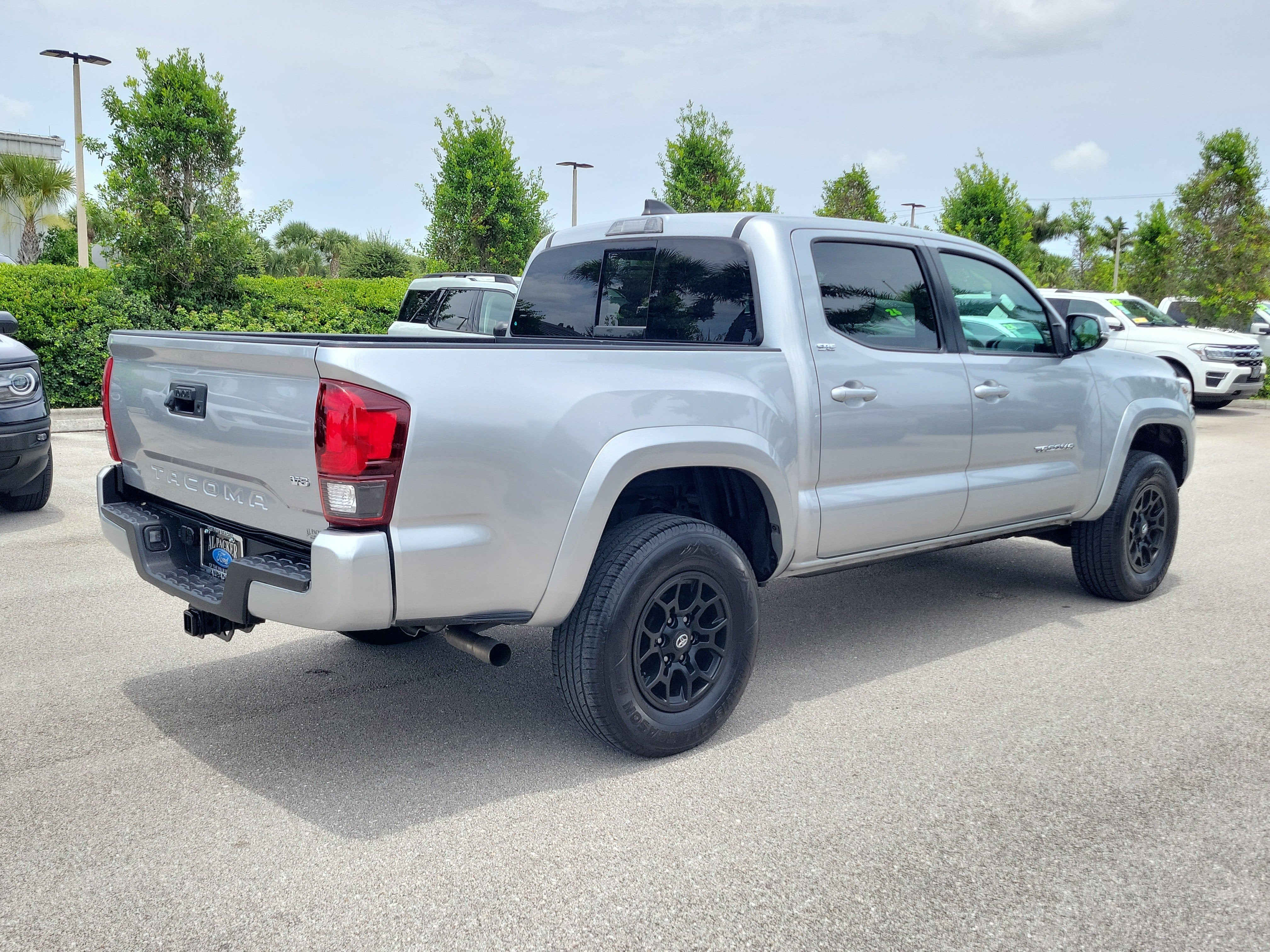 2022 Toyota Tacoma 2WD SR5