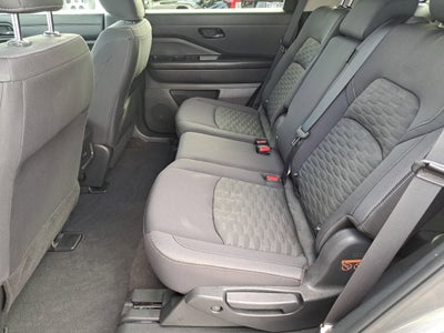 2023 Nissan Pathfinder S