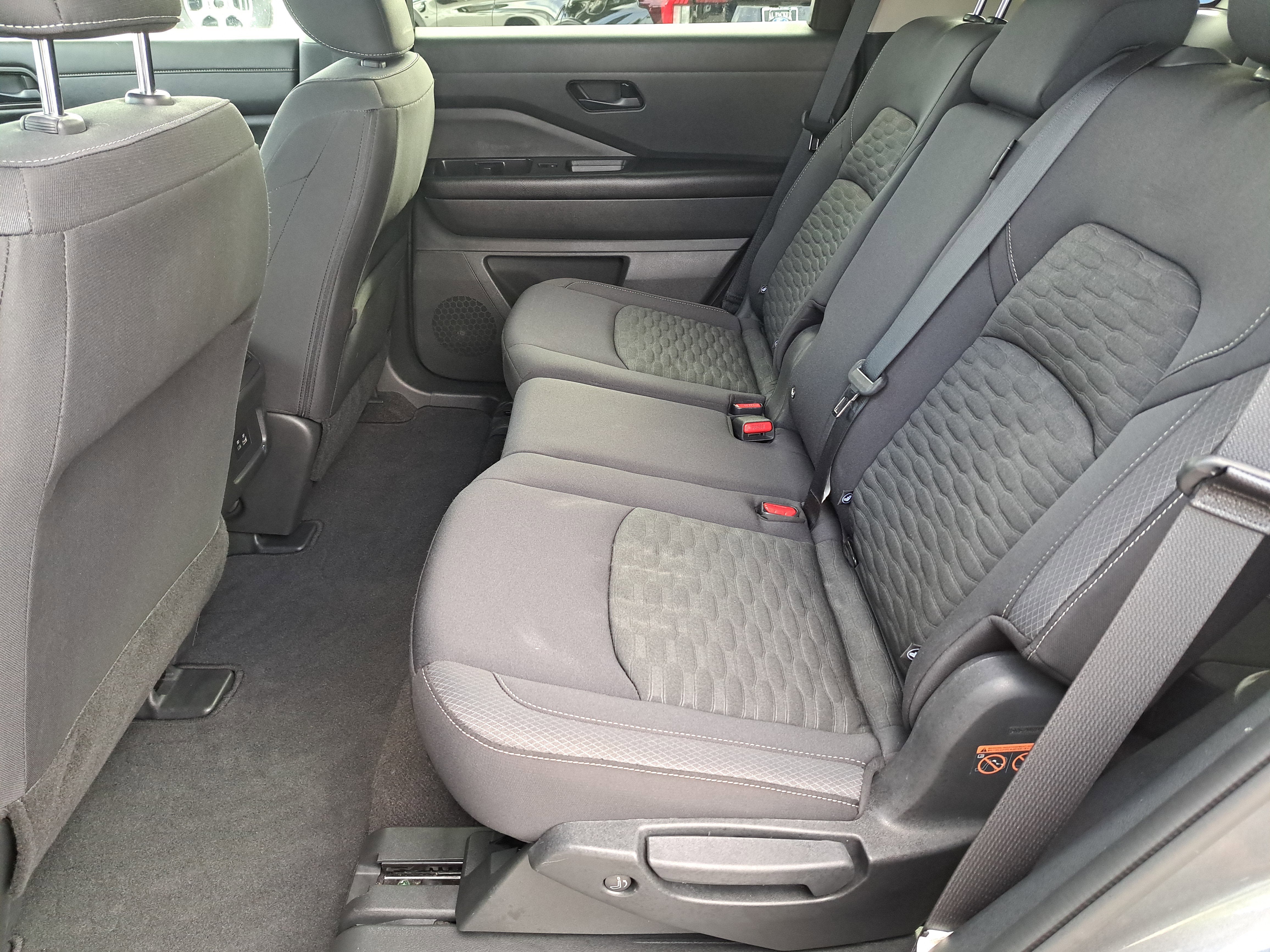 2023 Nissan Pathfinder S