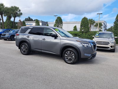 2023 Nissan Pathfinder S