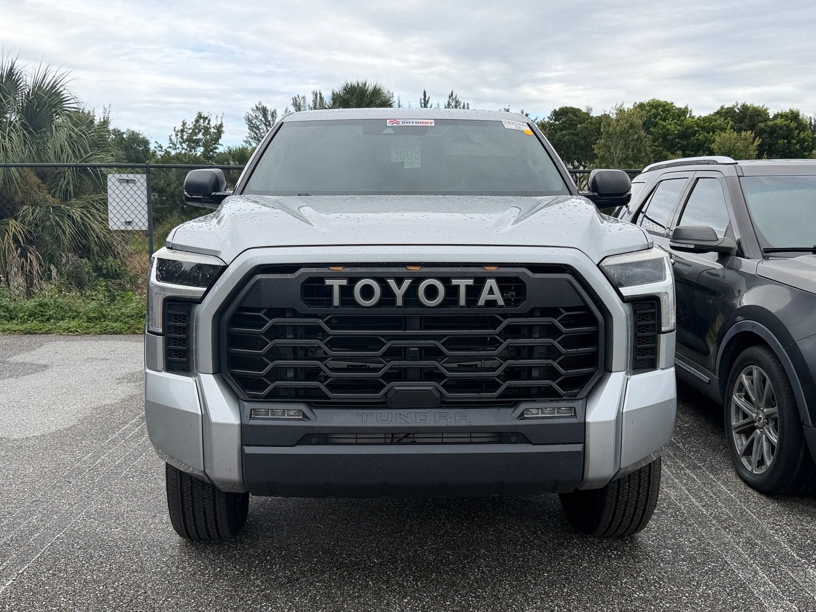 2022 Toyota Tundra 2WD SR5