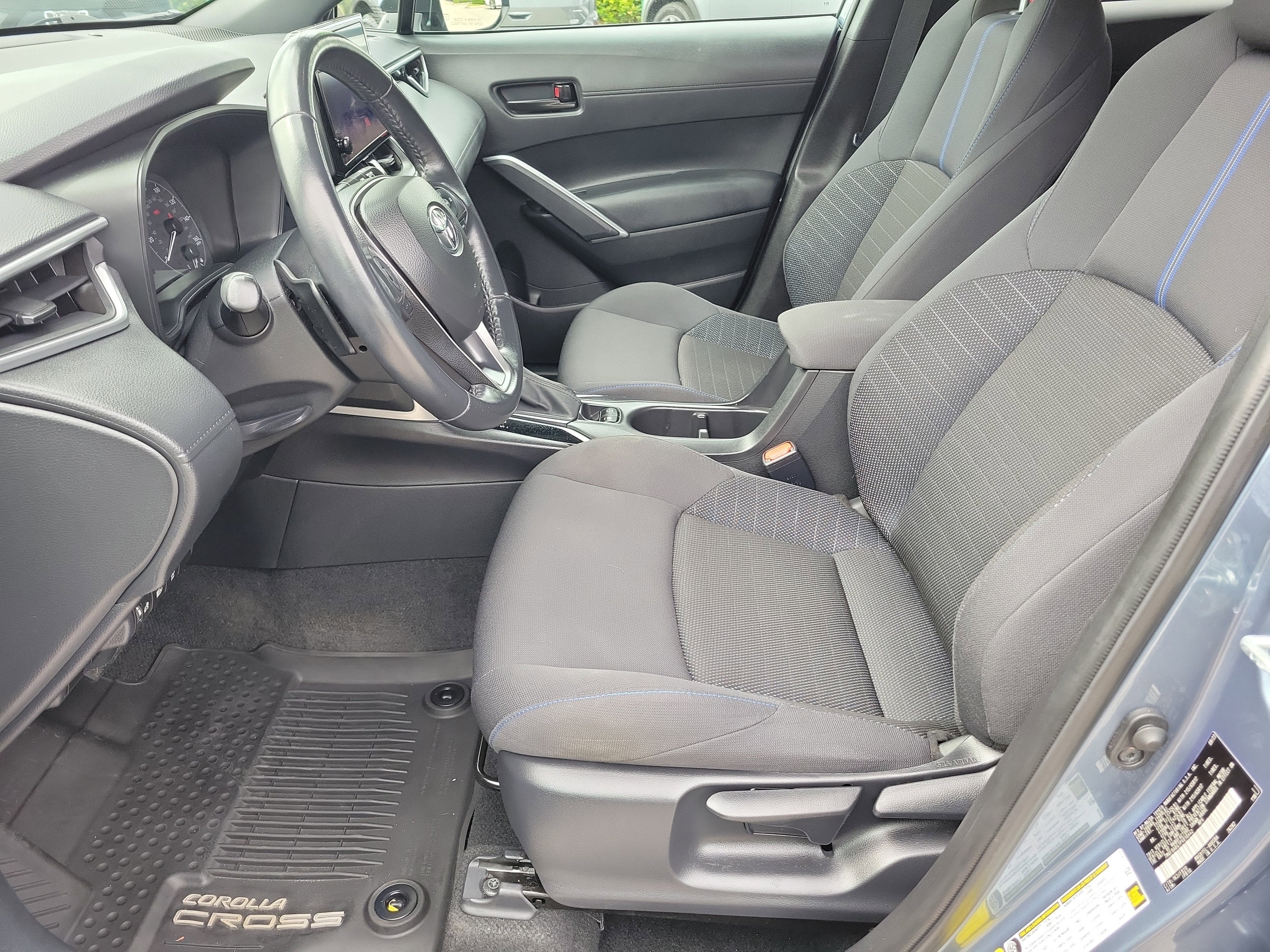 2023 Toyota Corolla Cross Hybrid SE