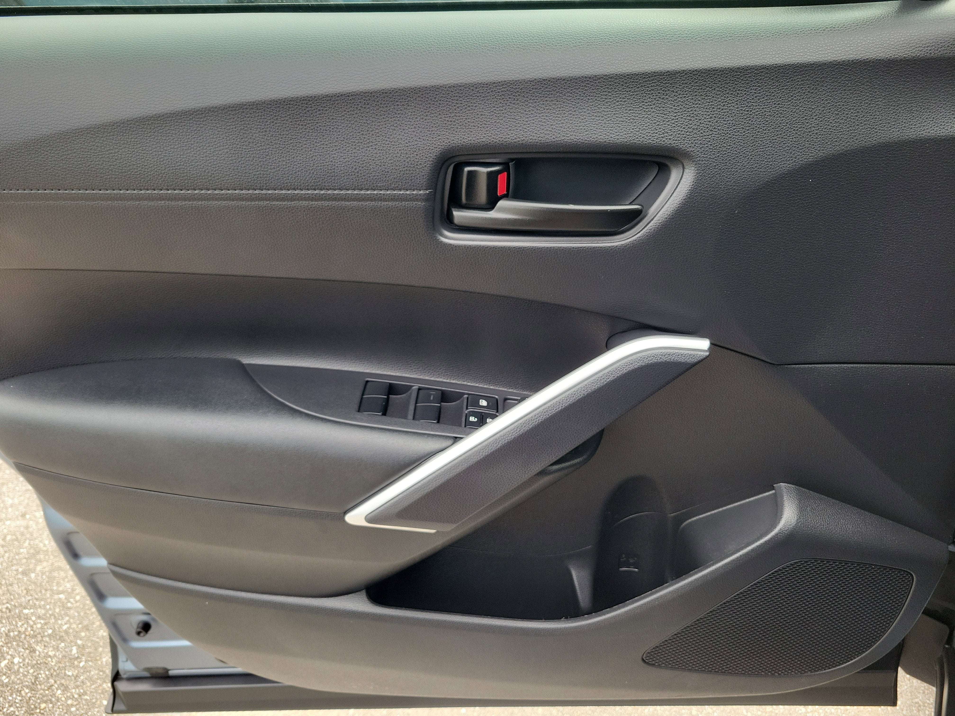 2023 Toyota Corolla Cross Hybrid SE