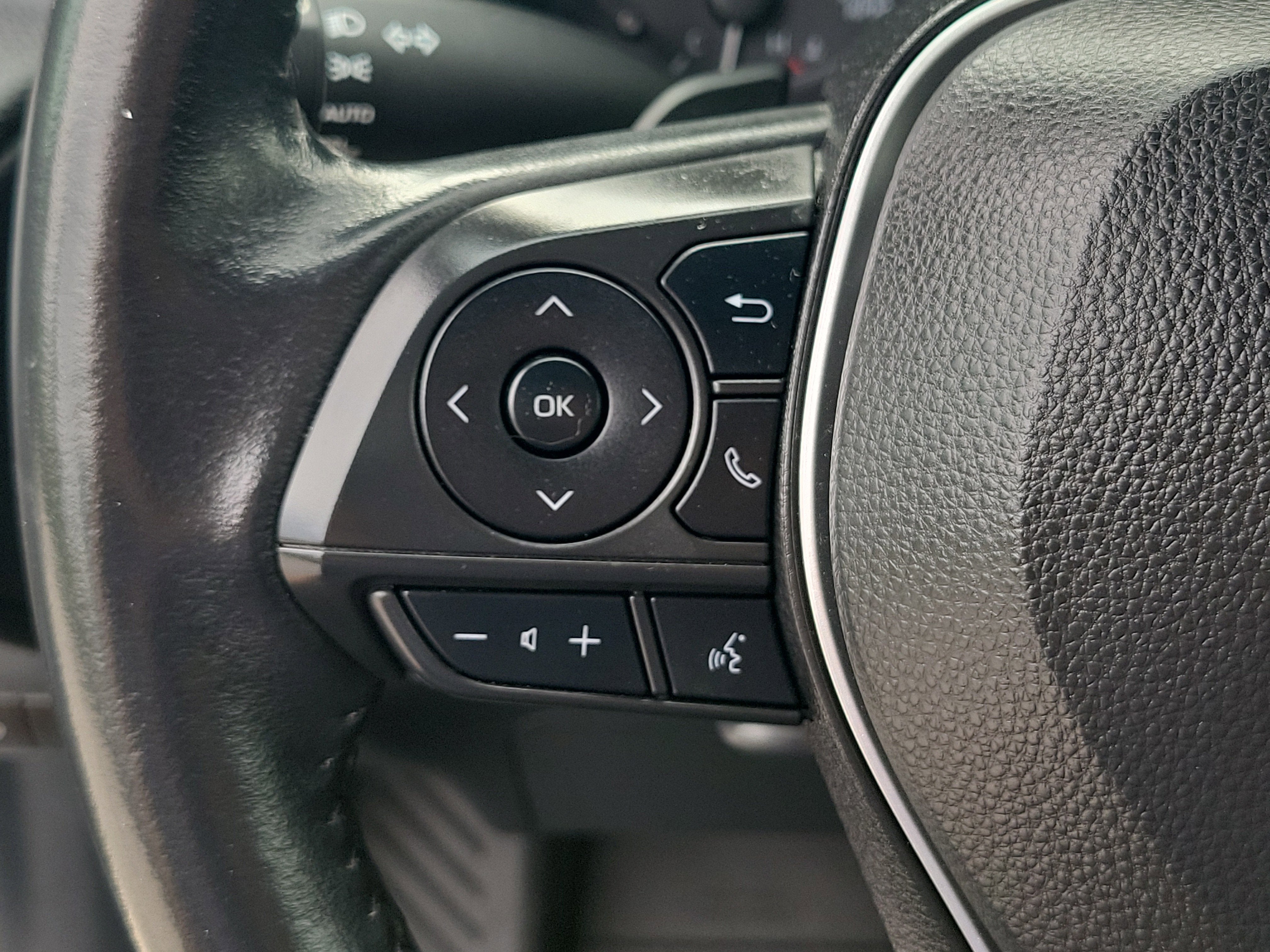 2023 Toyota Corolla Cross Hybrid SE
