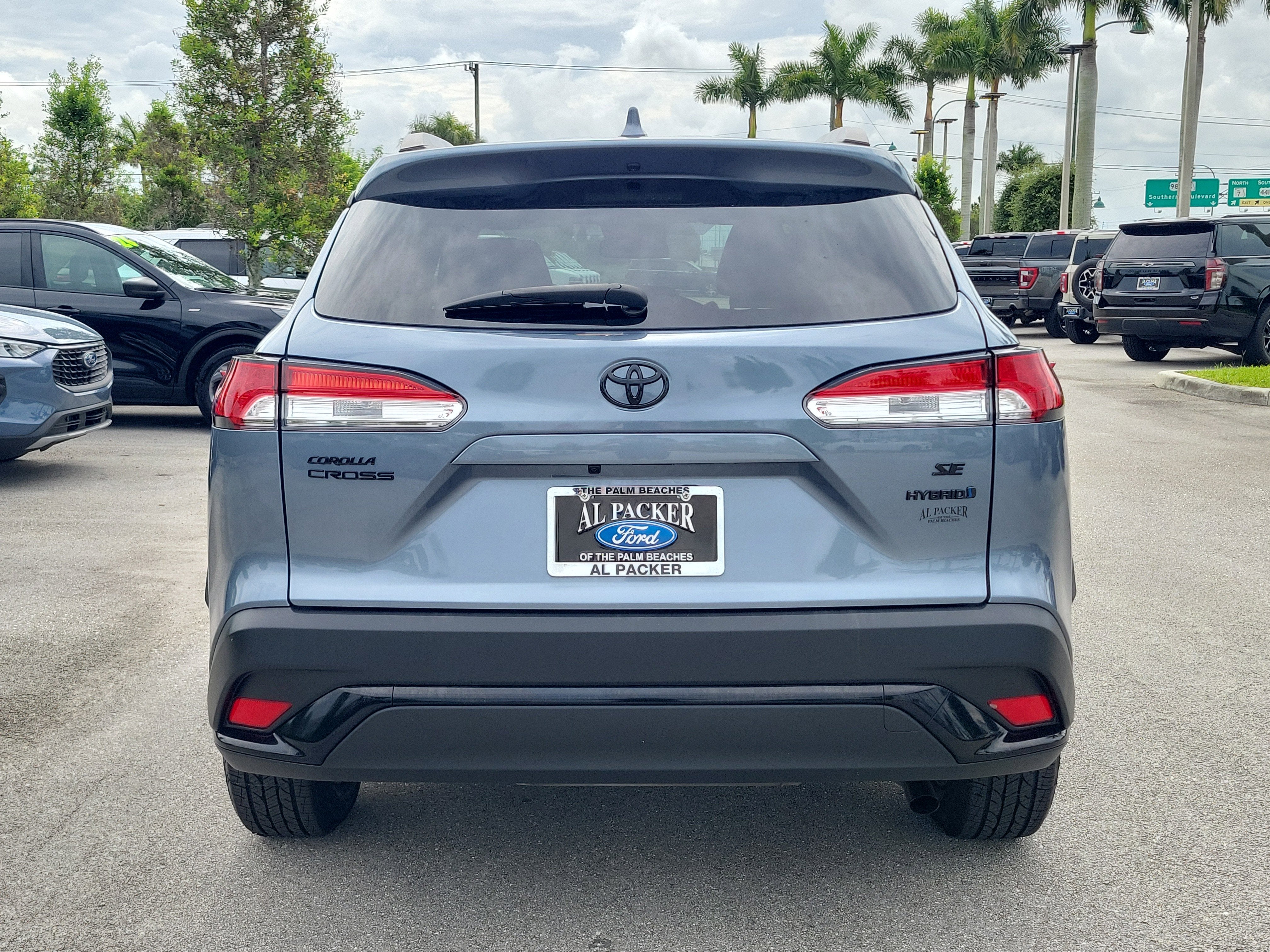 2023 Toyota Corolla Cross Hybrid SE