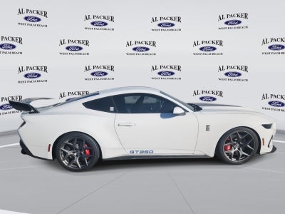 2025 Ford Mustang Premium