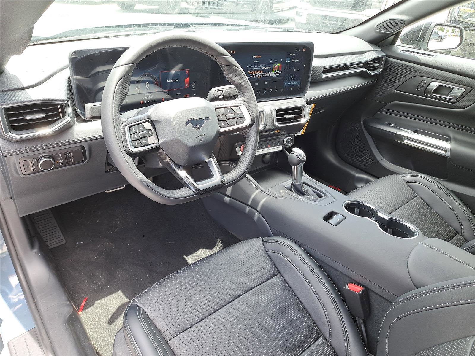 2025 Ford Mustang Premium