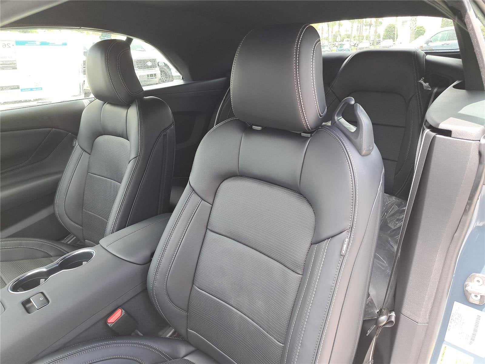 2025 Ford Mustang Premium