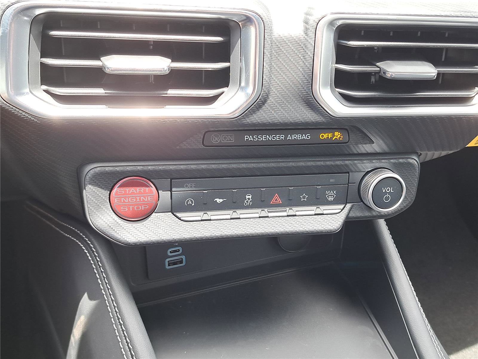 2025 Ford Mustang Premium