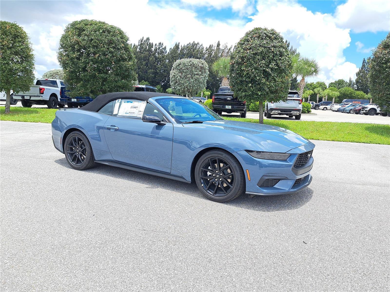 2025 Ford Mustang Premium