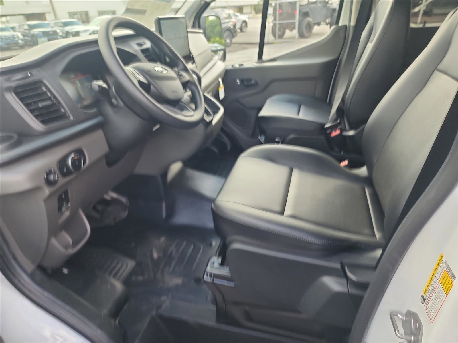 2026 Ford Transit Passenger Wagon XL