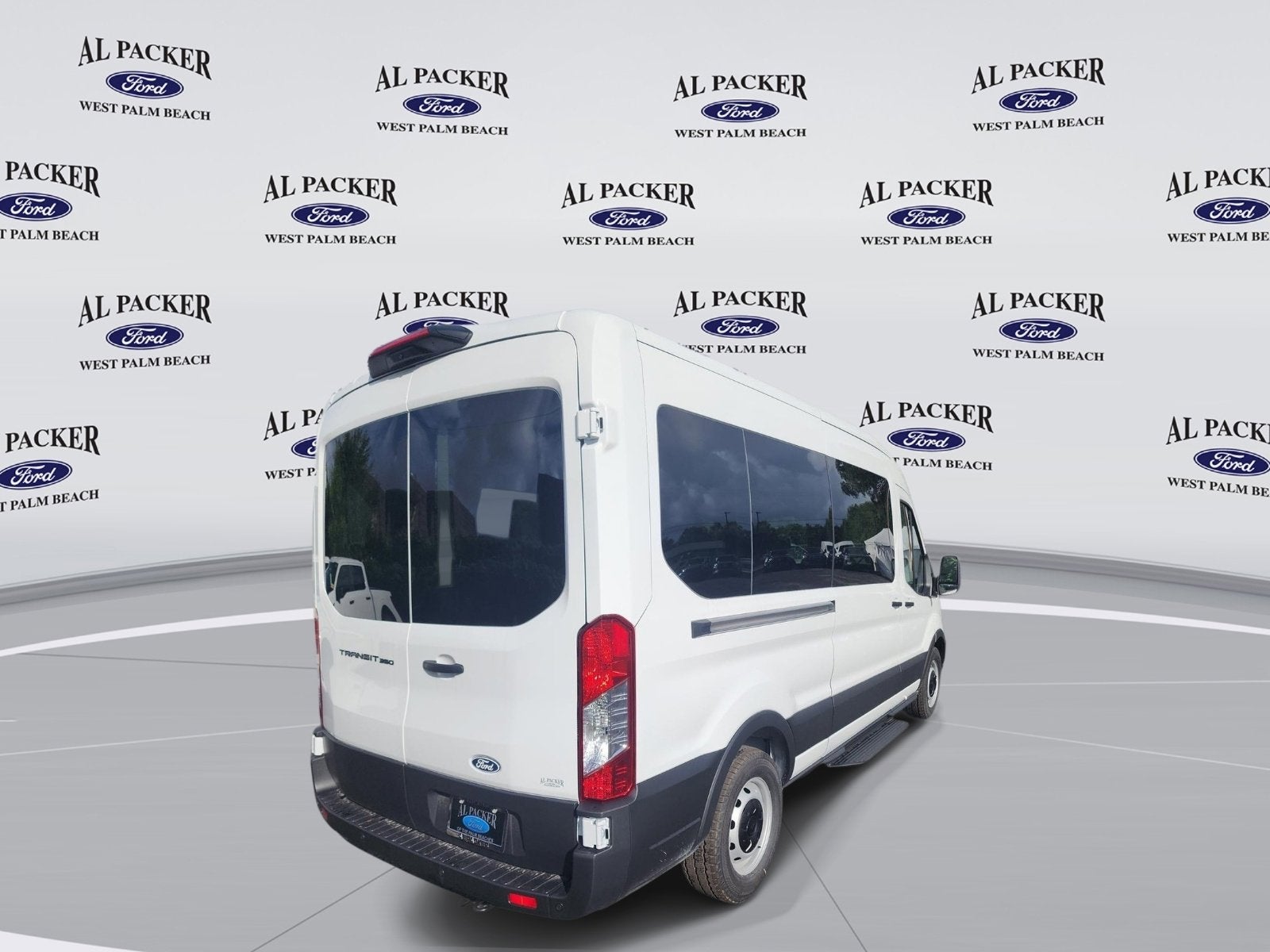 2026 Ford Transit Passenger Wagon XL