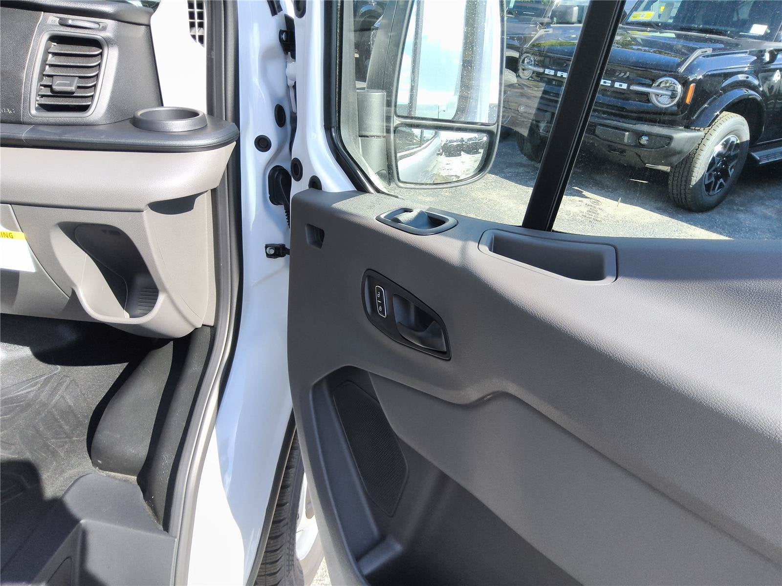 2026 Ford Transit Passenger Wagon XL