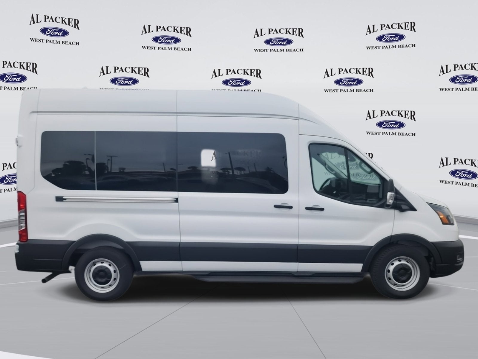 2025 Ford Transit Passenger Wagon XL