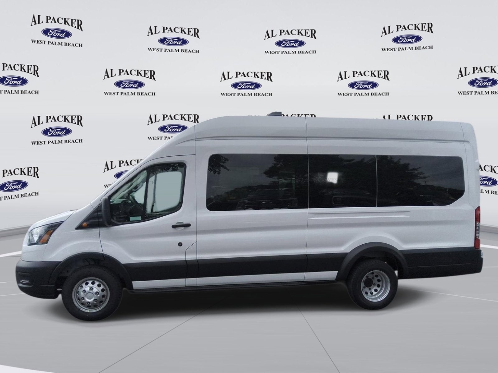 2026 Ford Transit Passenger Wagon XL