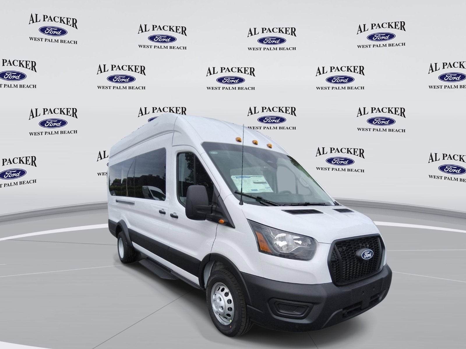 2026 Ford Transit Passenger Wagon XL