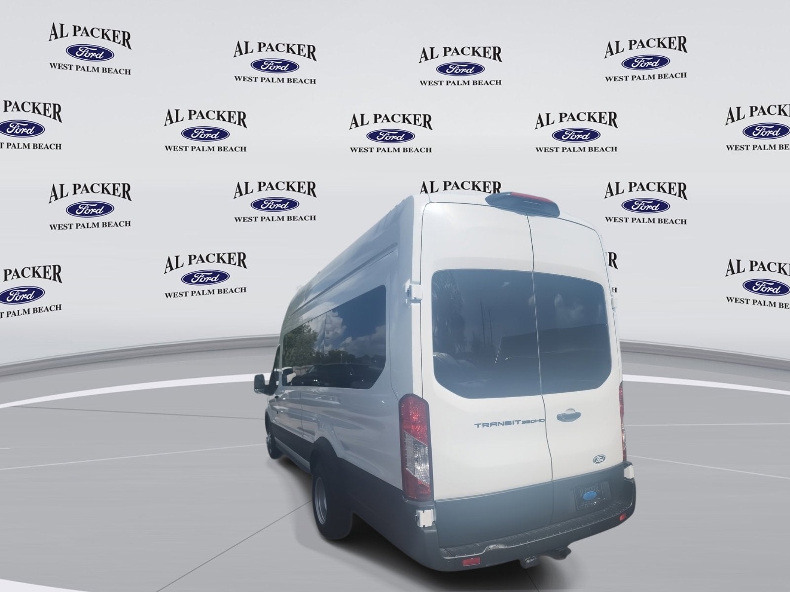 2026 Ford Transit Passenger Wagon XL