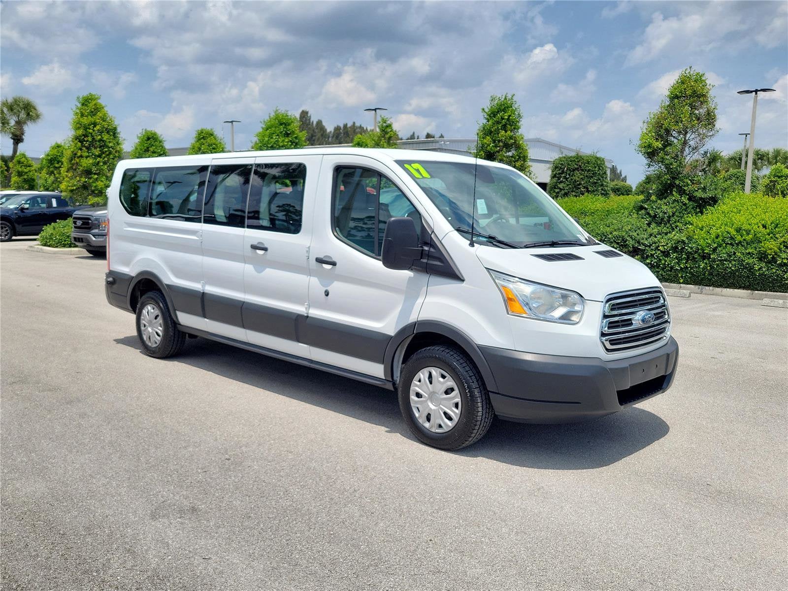 2017 Ford Transit Wagon XLT