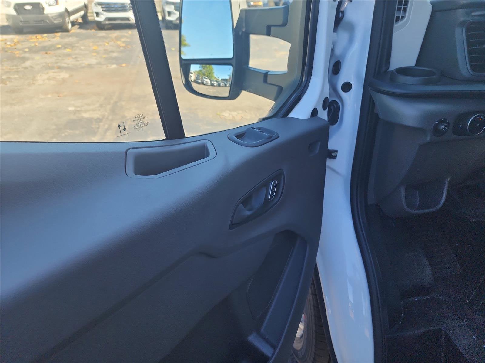 2026 Ford Transit Cutaway Base