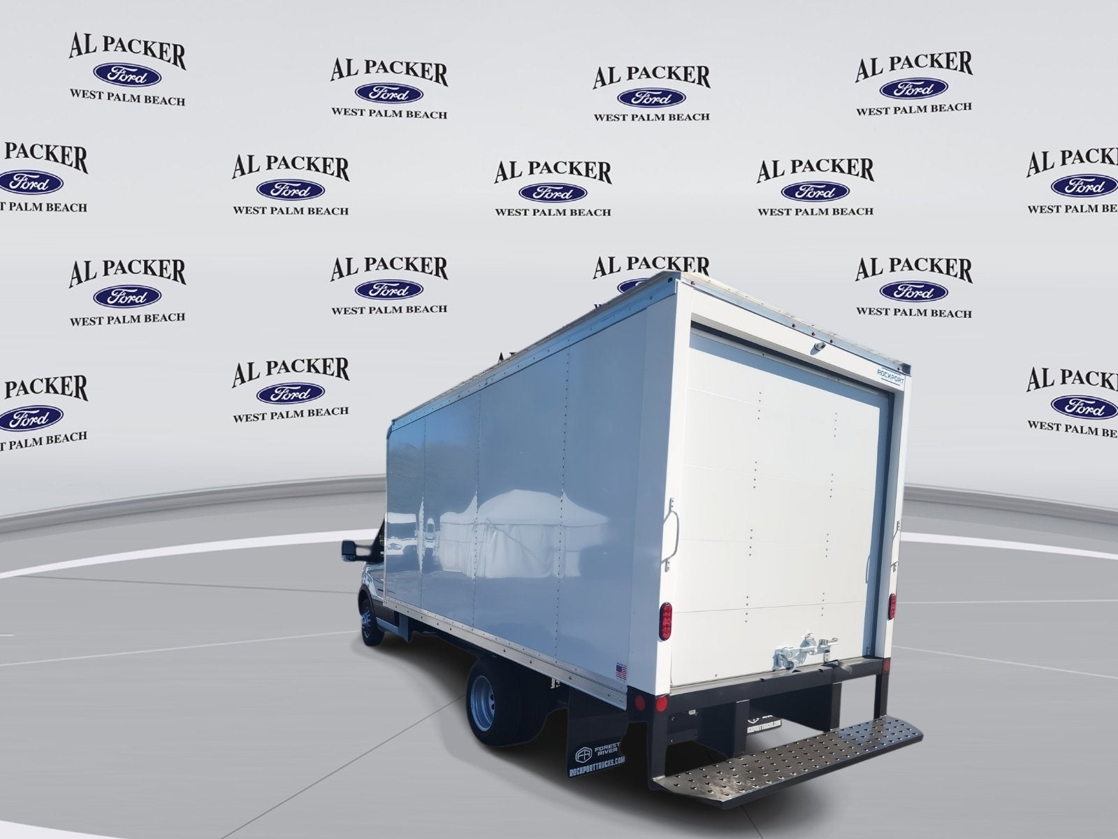 2026 Ford Transit Cutaway Base