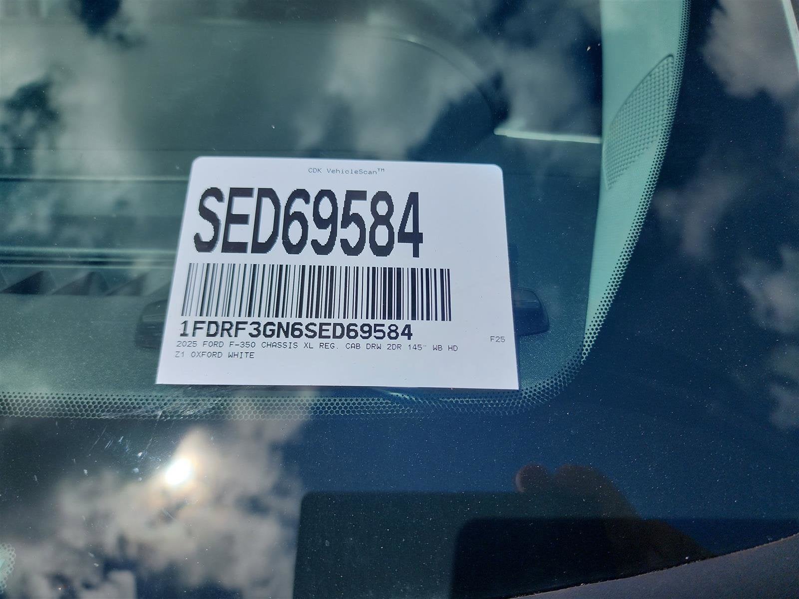 2025 Ford Super Duty F-350 DRW XL