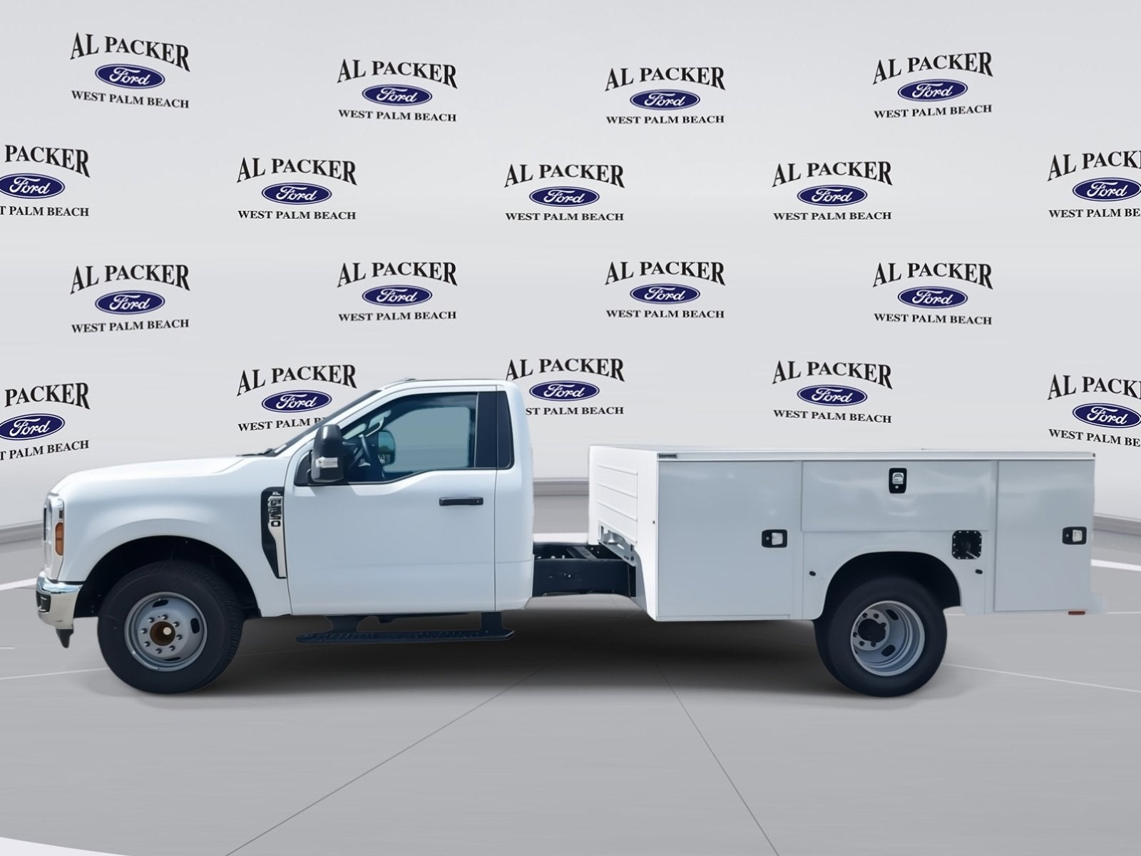 2025 Ford Super Duty F-350 DRW XL